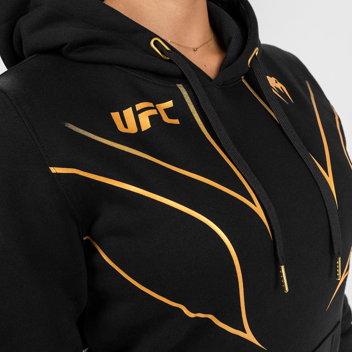 UFC Venum Fight Night 2.0 여성용 후디 – 챔피언