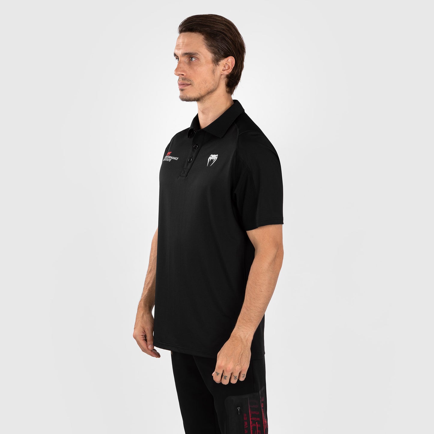 UFC Venum Performance Institute 2.0 남성용 폴로 셔츠 – 블랙/레드