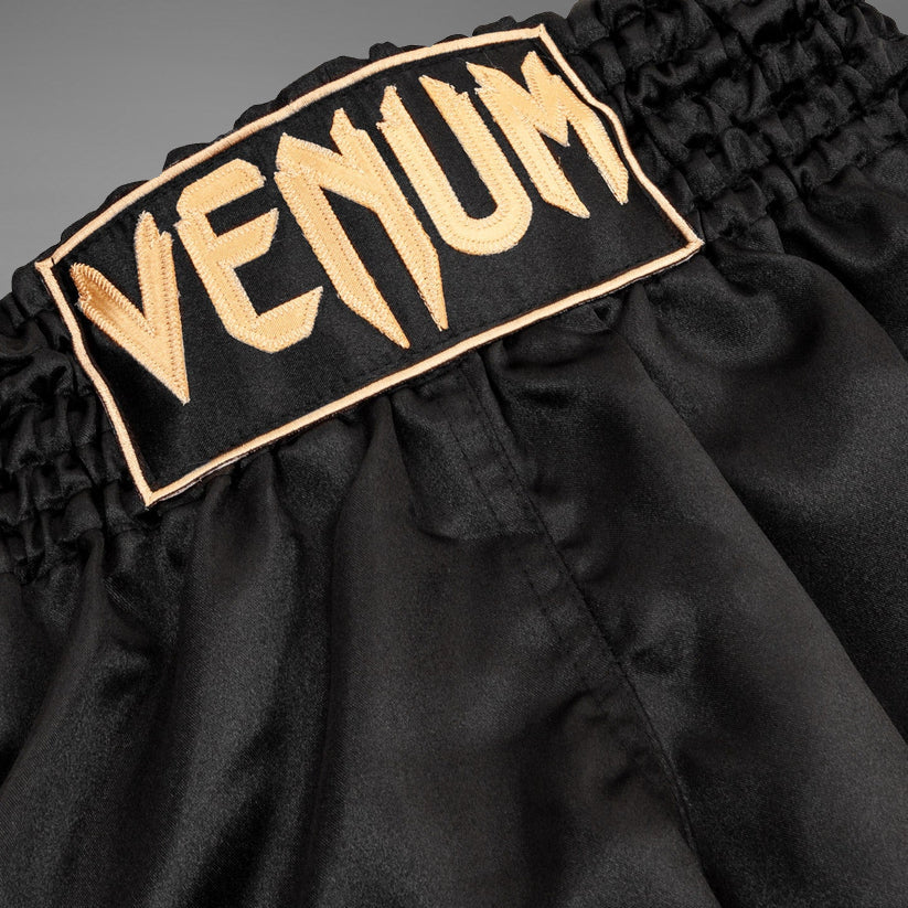 Venum Classic 무에타이 쇼츠 – 블랙/골드