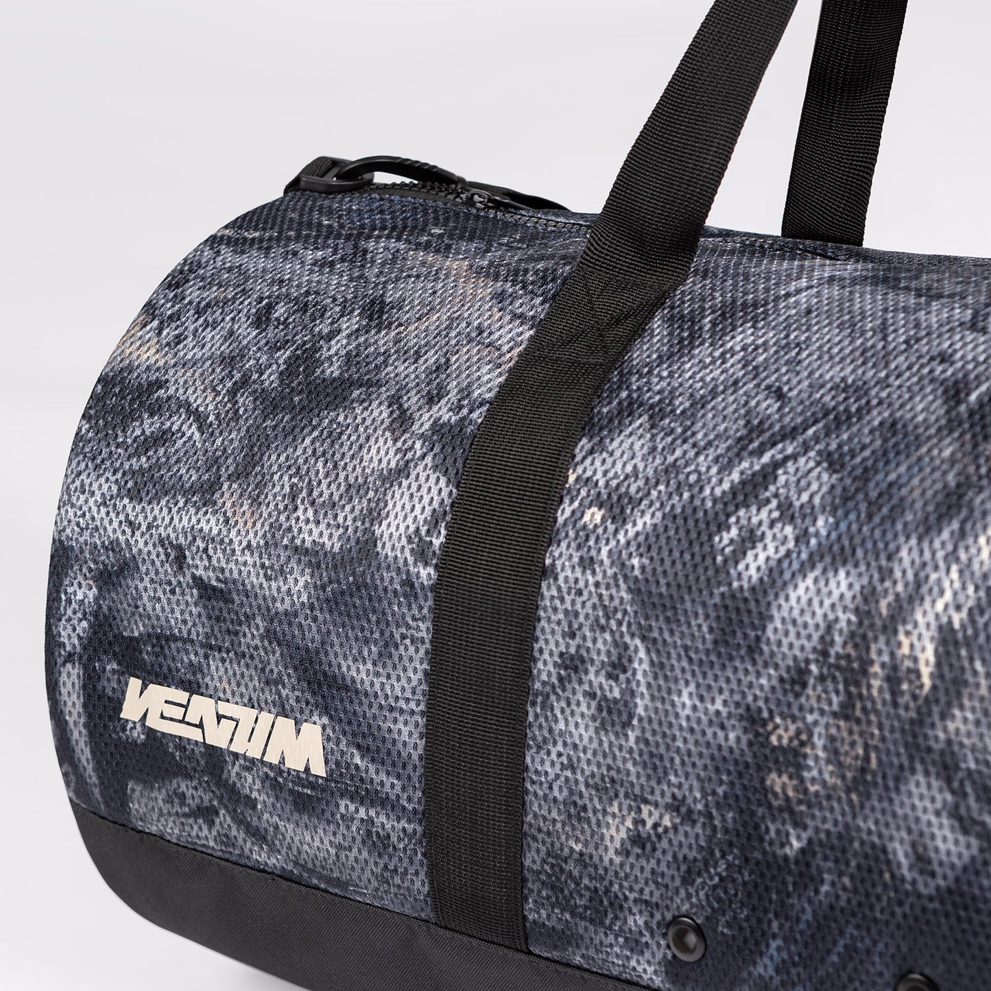 Venum Laser XT Realtree 더플 백 – 다크 카모/그레이