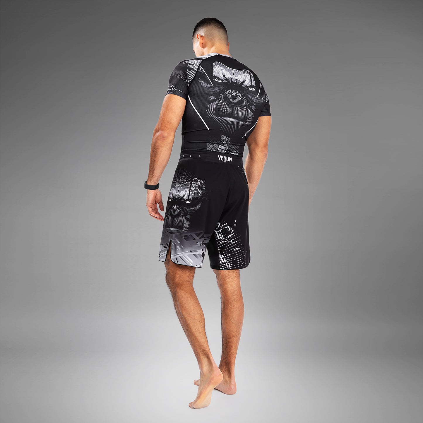 Venum Gorilla Jungle 파이트 쇼츠 – 블랙/화이트