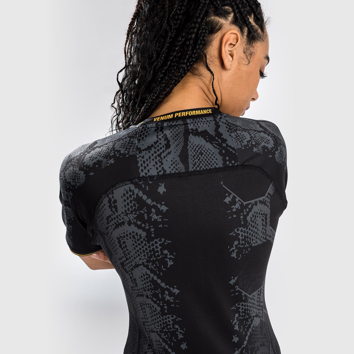 UFC Adrenaline by Venum Authentic Fight Night 여성용 워크아웃 저지 – 챔피언
