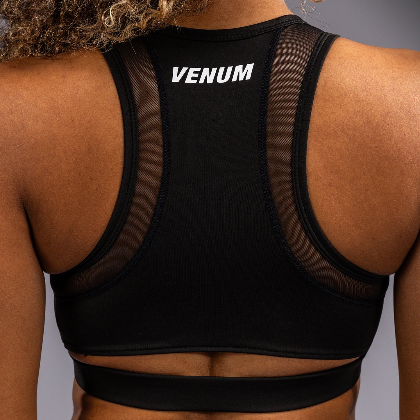 Venum Aero XT 스포츠 브라 – 블랙