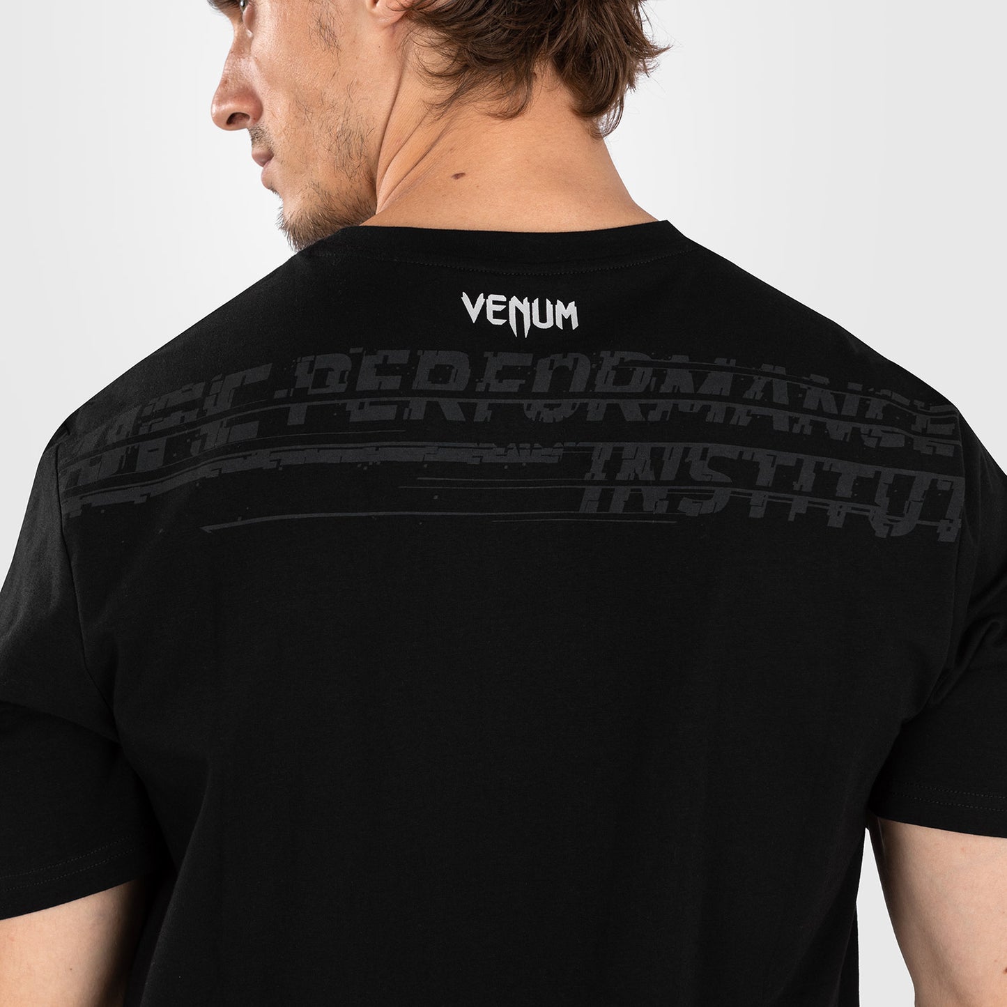 UFC Venum Performance Institute 2.0 남성용 티셔츠 – 블랙/레드