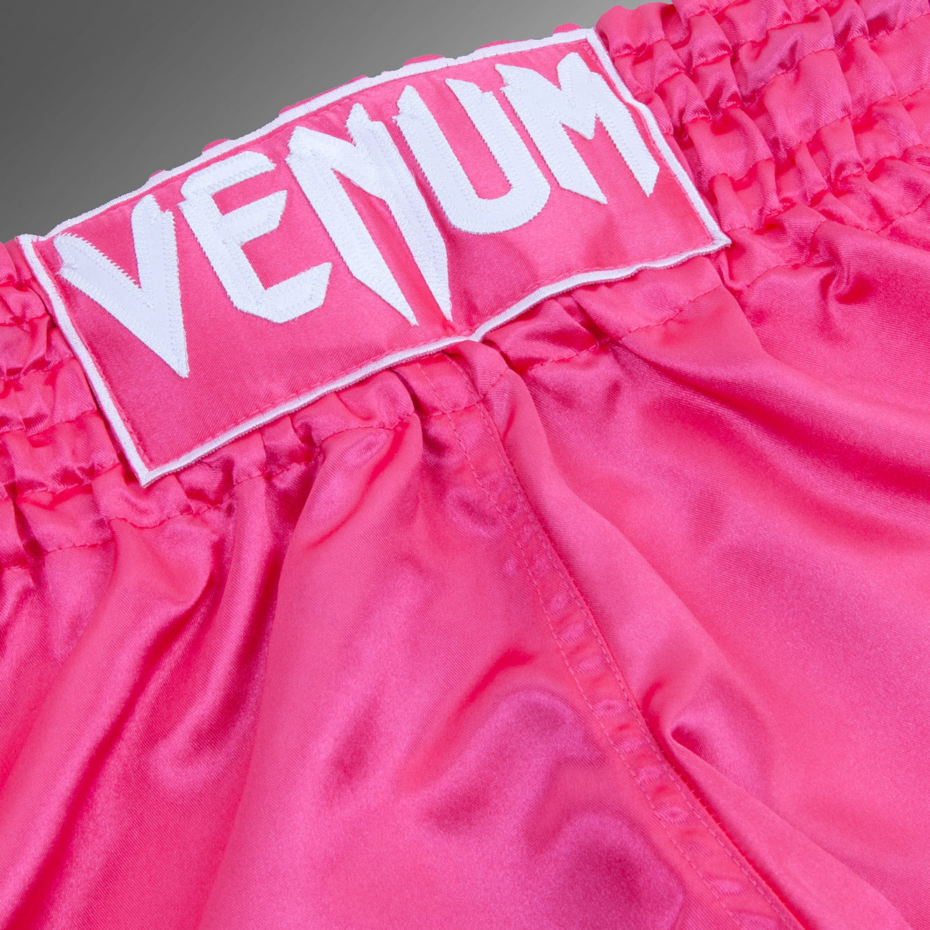 Venum Classic 무에타이 쇼츠 – 핑크/화이트