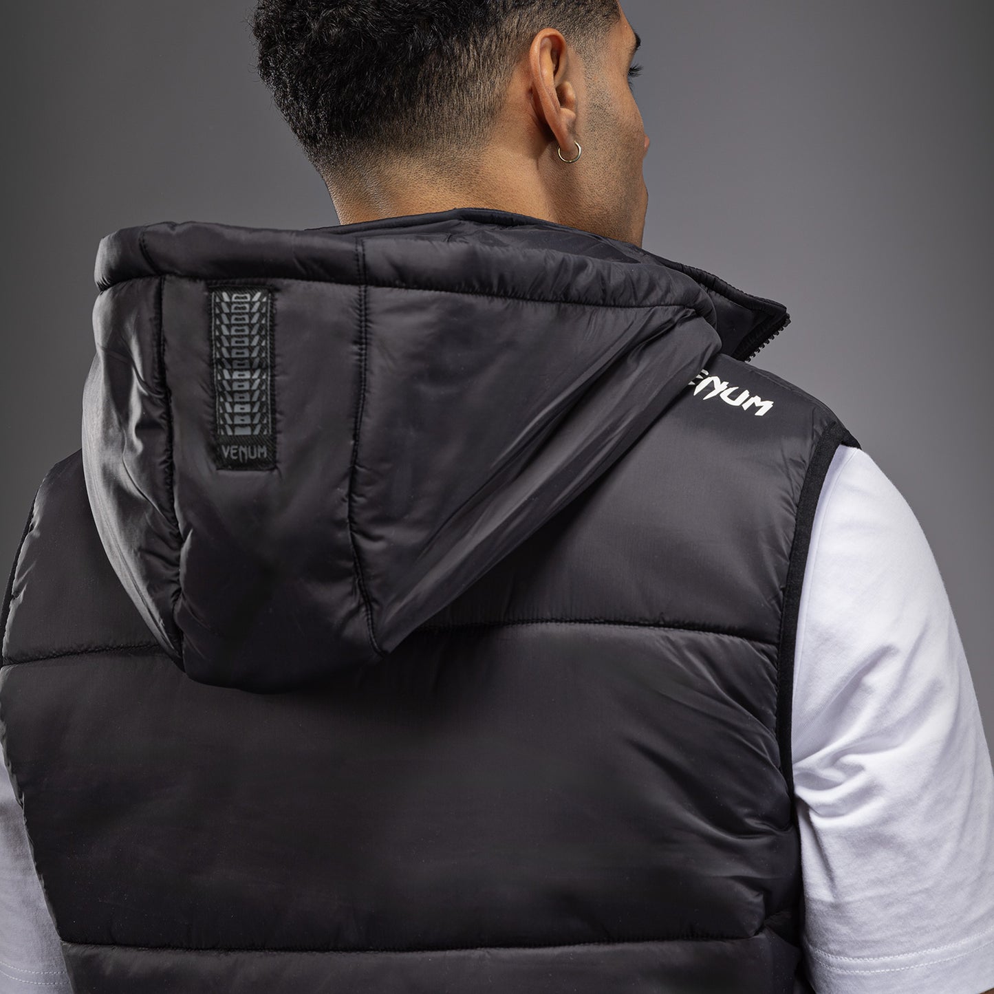 Venum Urban Guard 다운 베스트 – 블랙