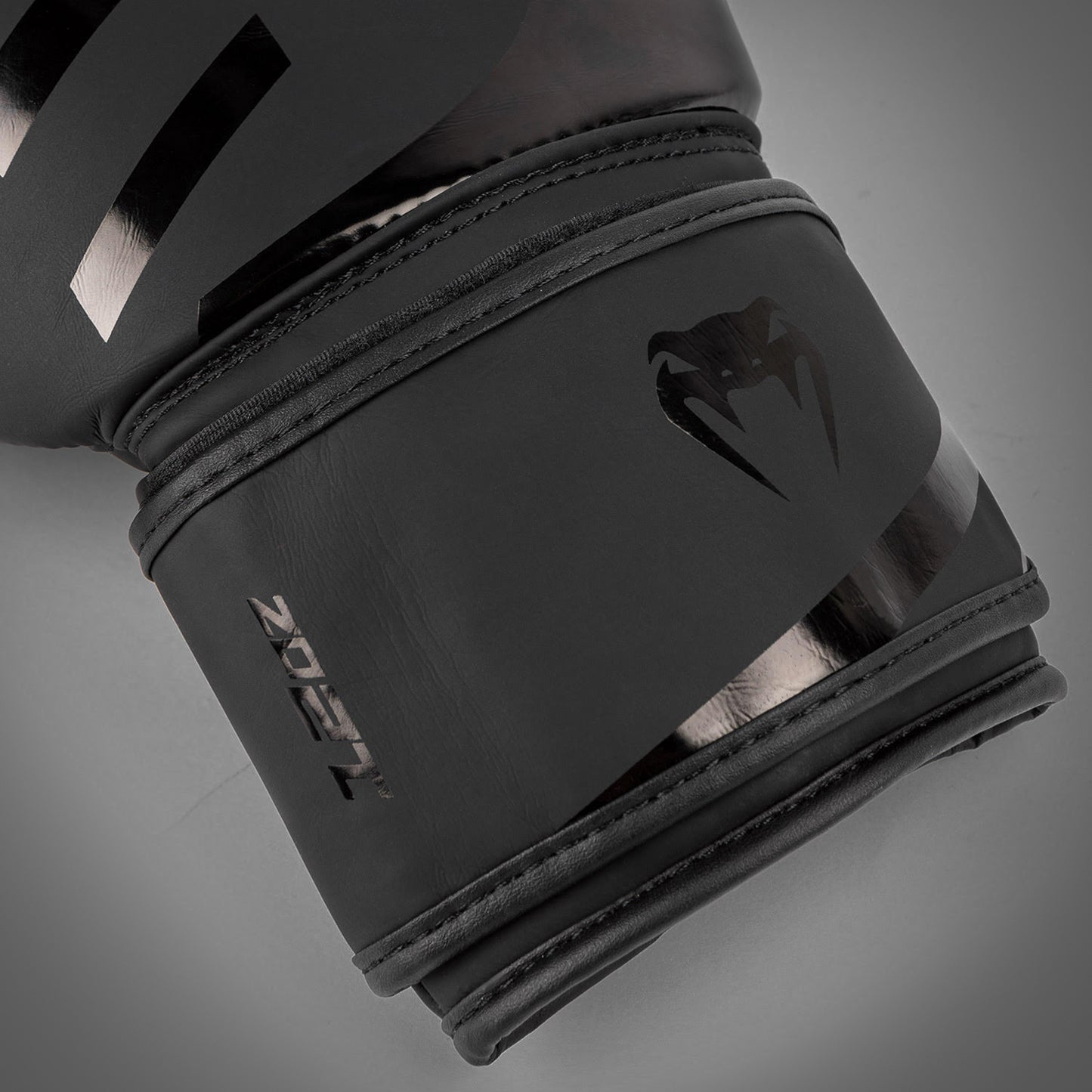 Venum Challenger 3.0 Shockwave 복싱 글러브 – 블랙