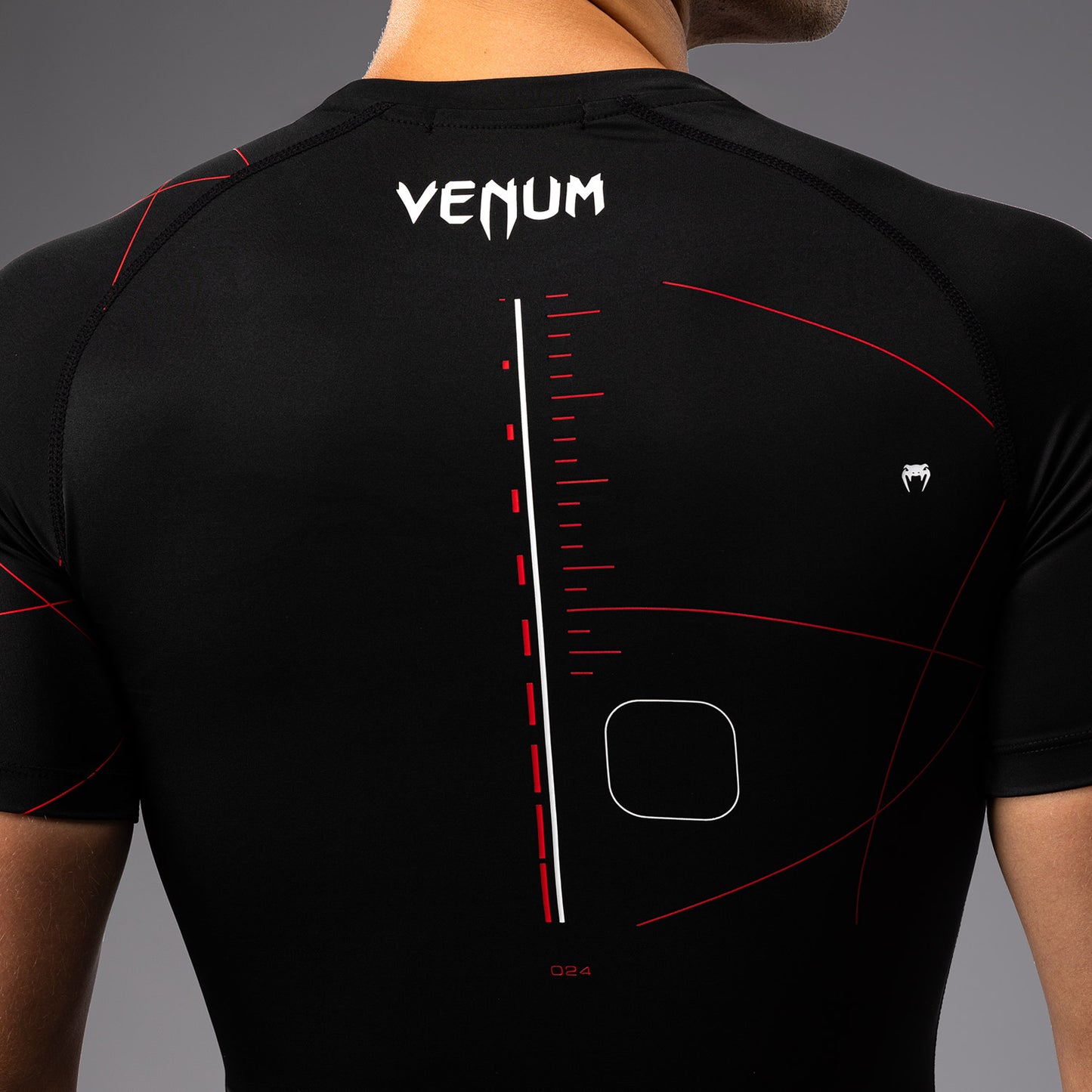 Venum Tactical XT 반팔 래쉬가드 – 블랙/파이어 레드