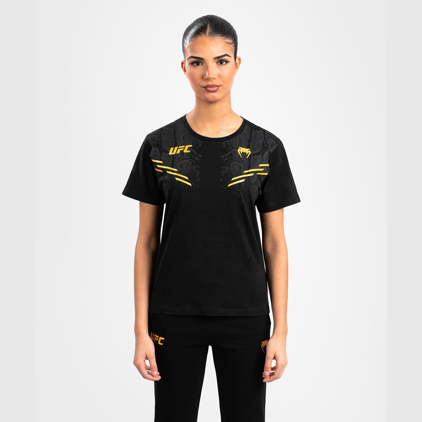 UFC Adrenaline by Venum Replica 여성용 반팔 티셔츠 – 챔피언