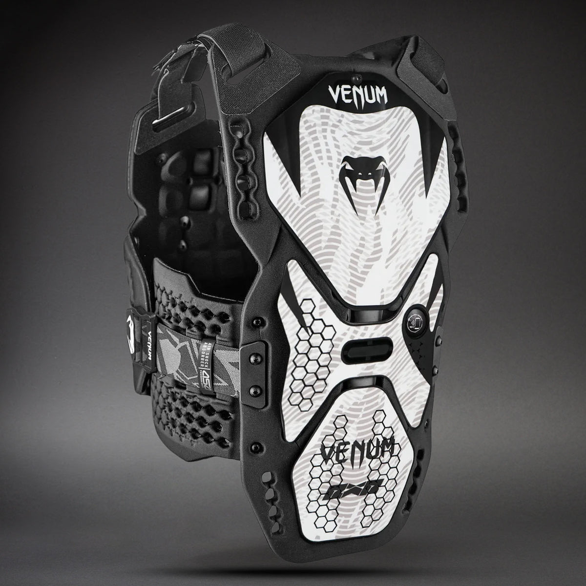 Venum x RXR R-Pro 2 상체 보호대 - 블랙/화이트