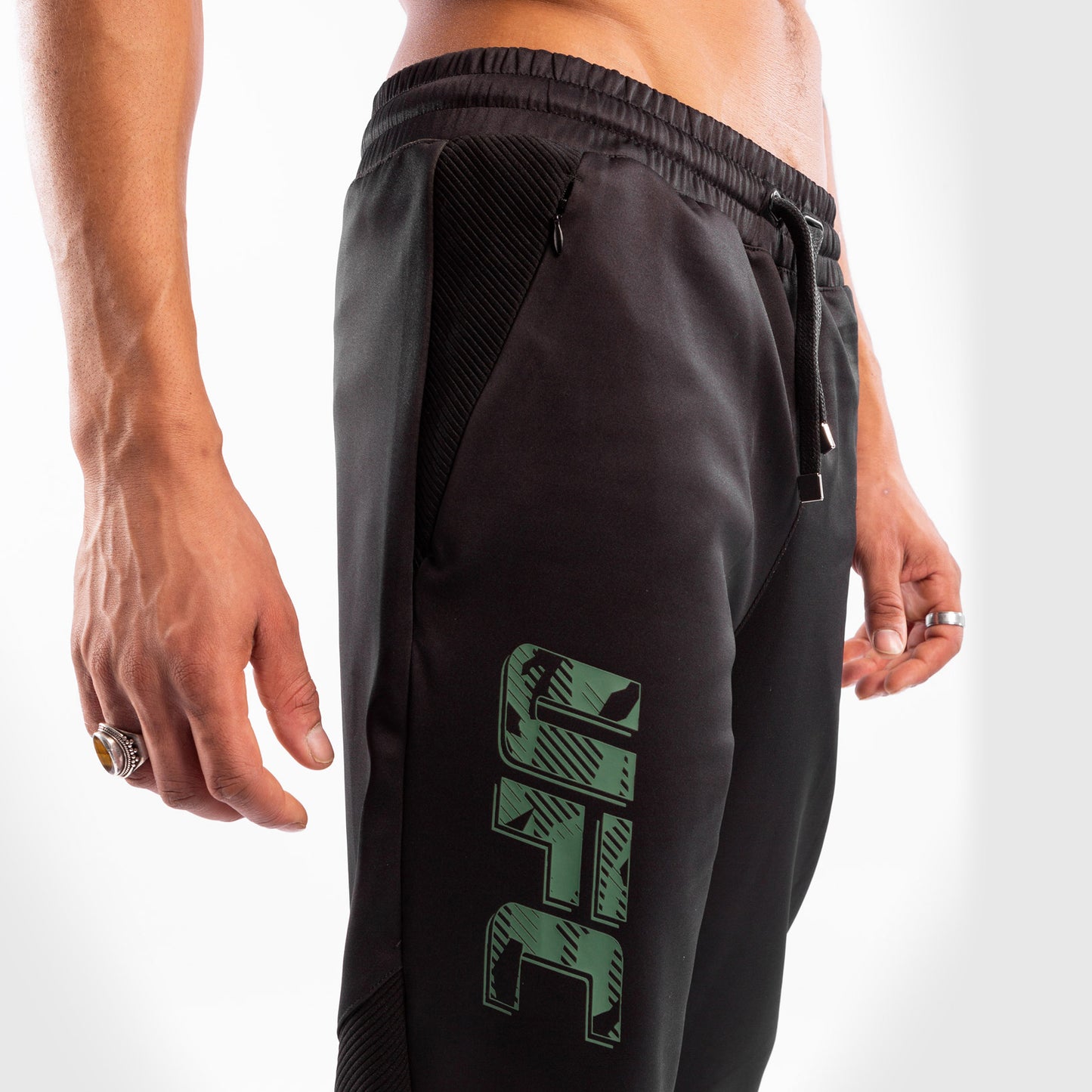 UFC Venum Authentic Fight Week 남성 팬츠 – 카키