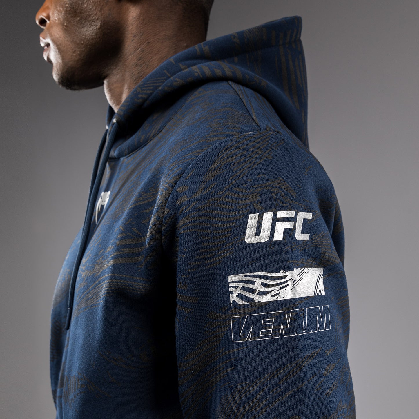 UFC Fusion by Venum Fight Week 남성용 풀오버 후디 – 오션릭 블루