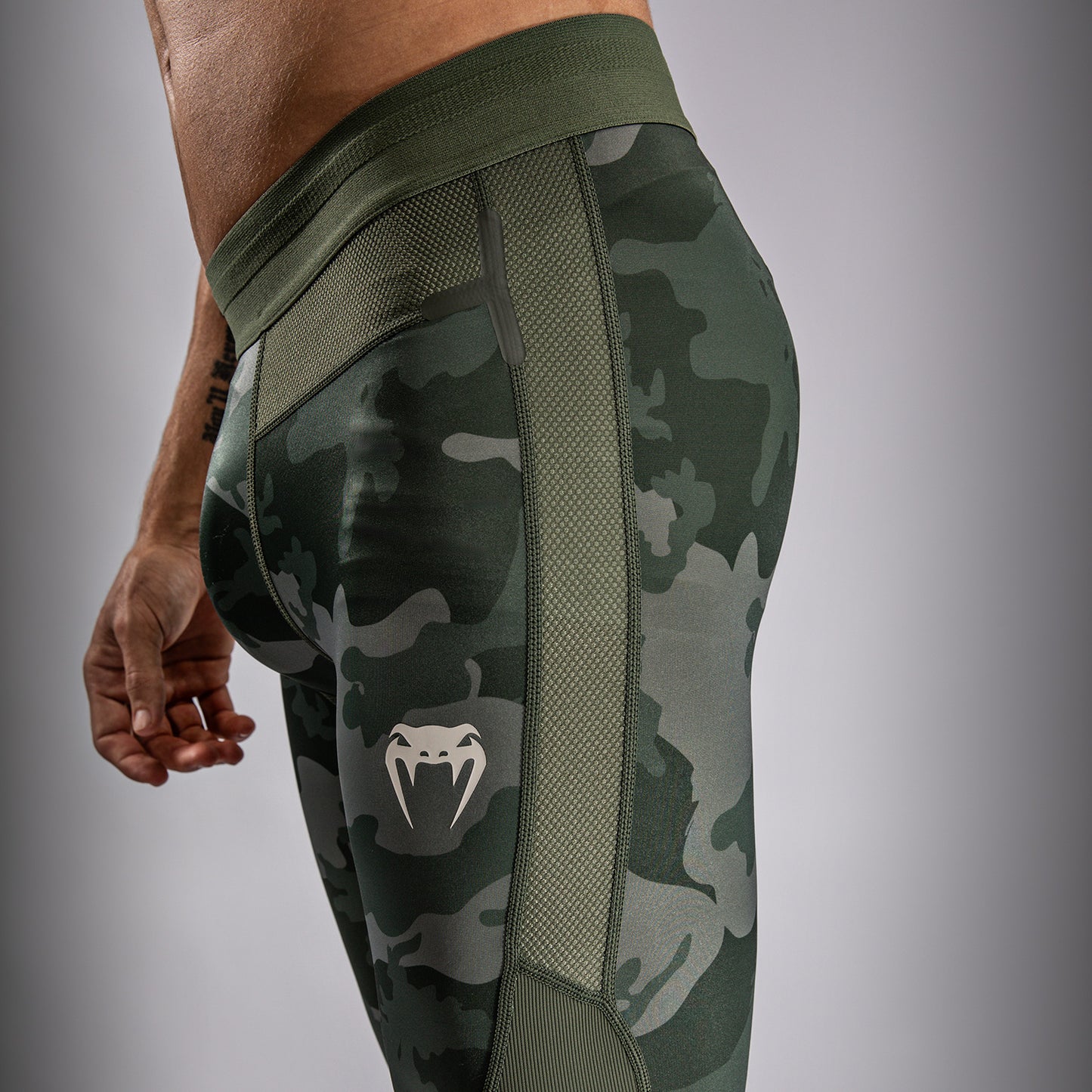 Venum G-Fit Air 남성용 스패츠 – 아미 카모