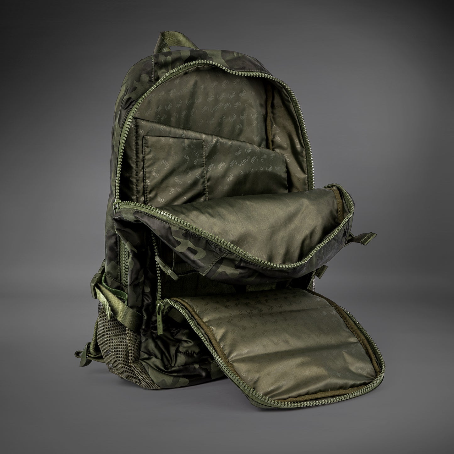 Venum Challenger Pro 백팩 (20-25L) – 카키/카모