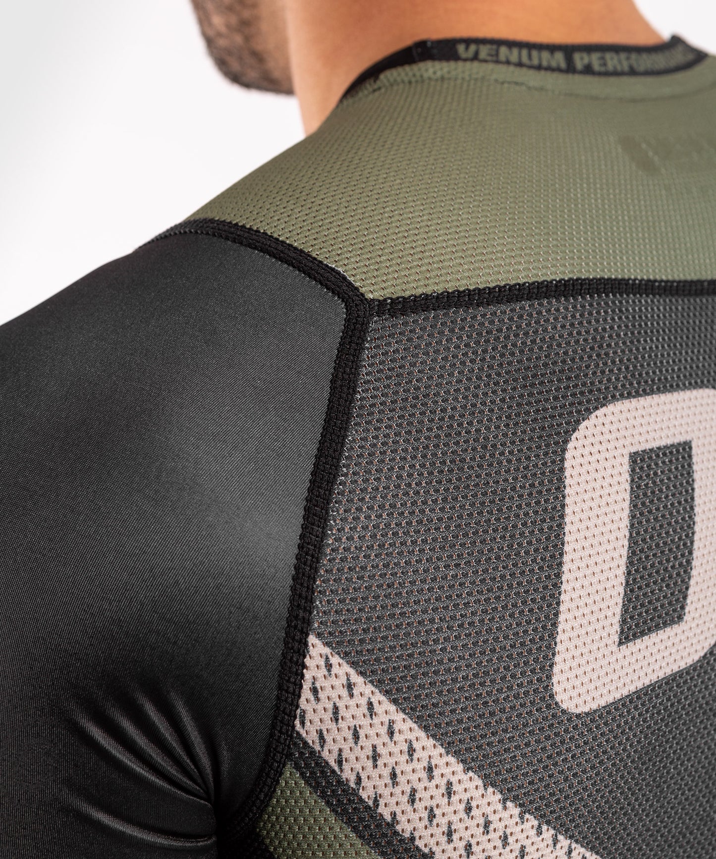 Venum ONE FC Impact Rashguard - short sleeves - Black/Khaki