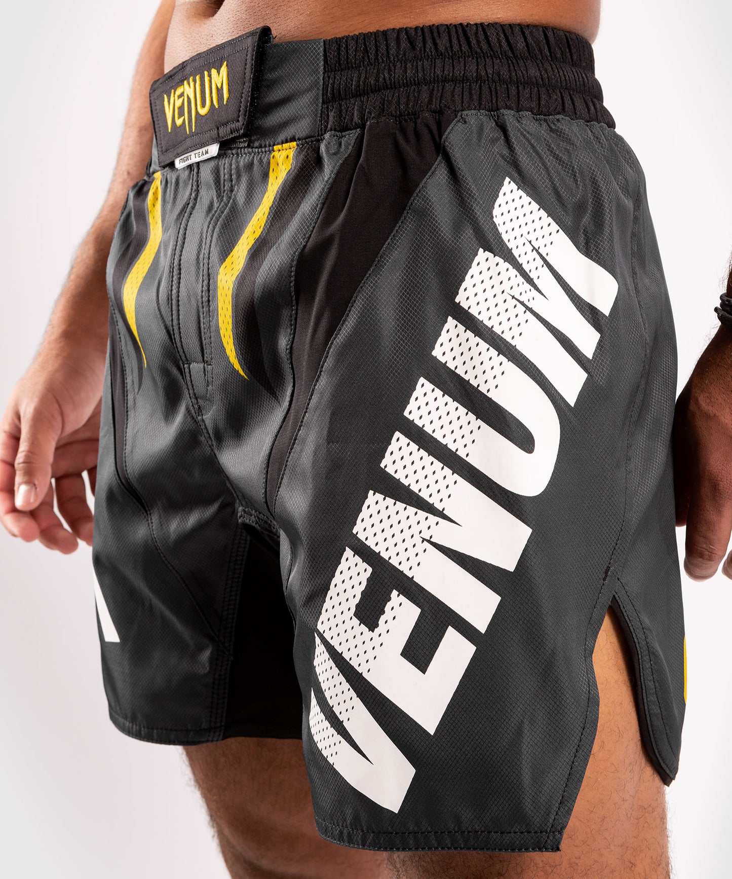 Venum ONE FC Impact Fightshorts - Grey/Yellow