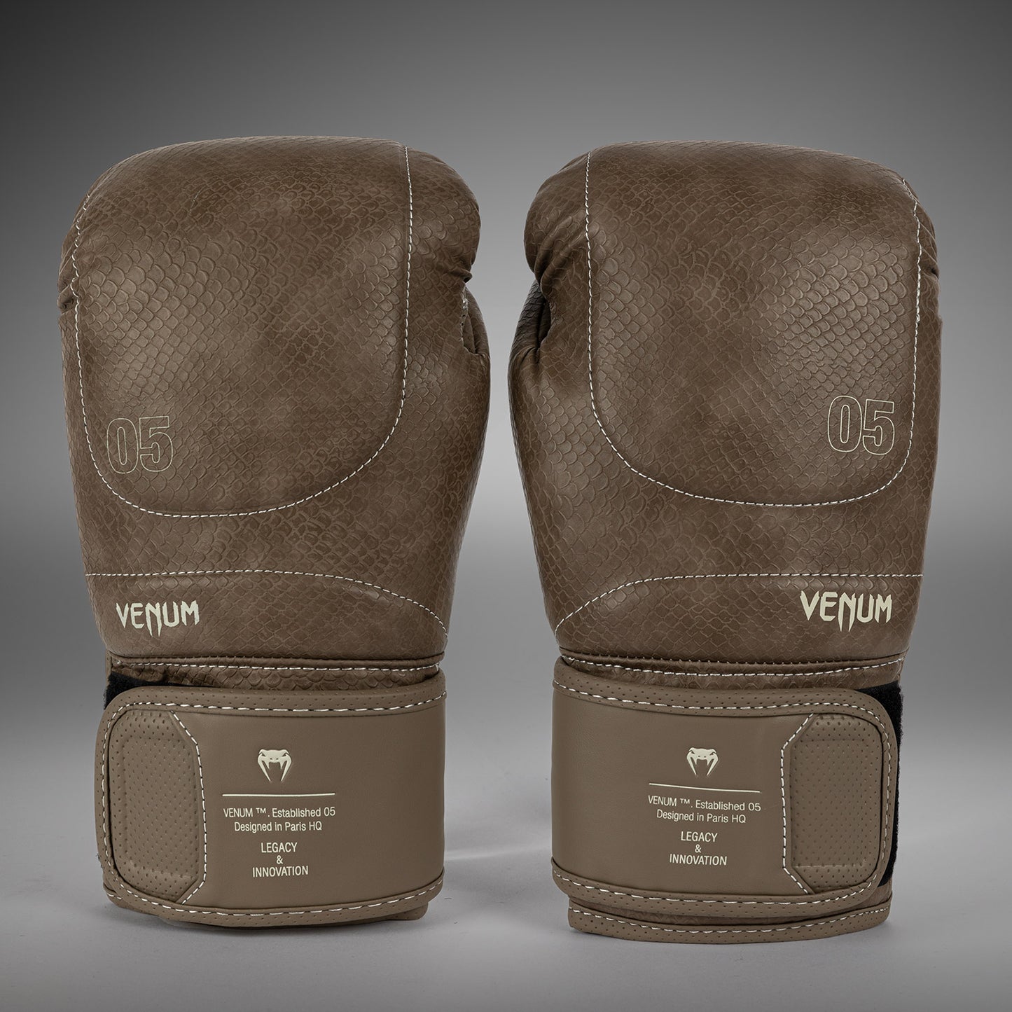 Venum Impact Evo Scales 복싱 글러브 – 브라운