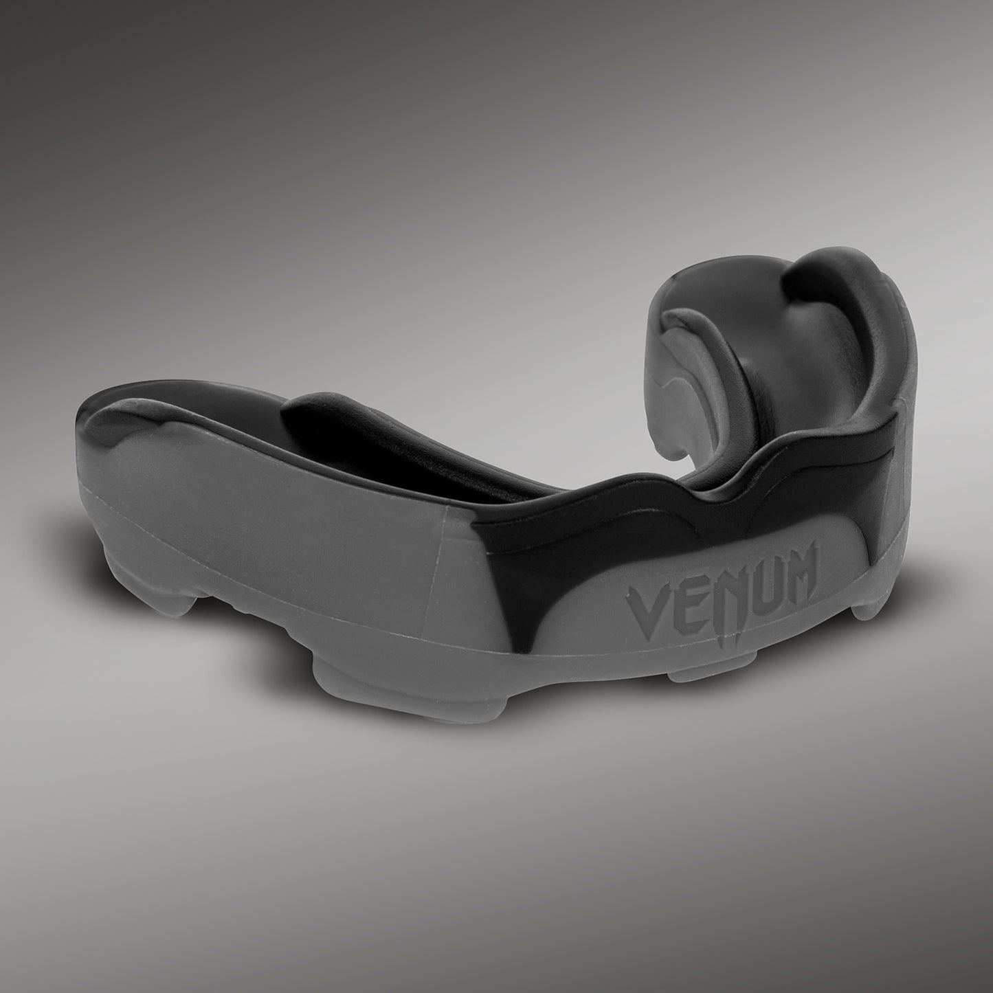 Venum Predator 마우스피스