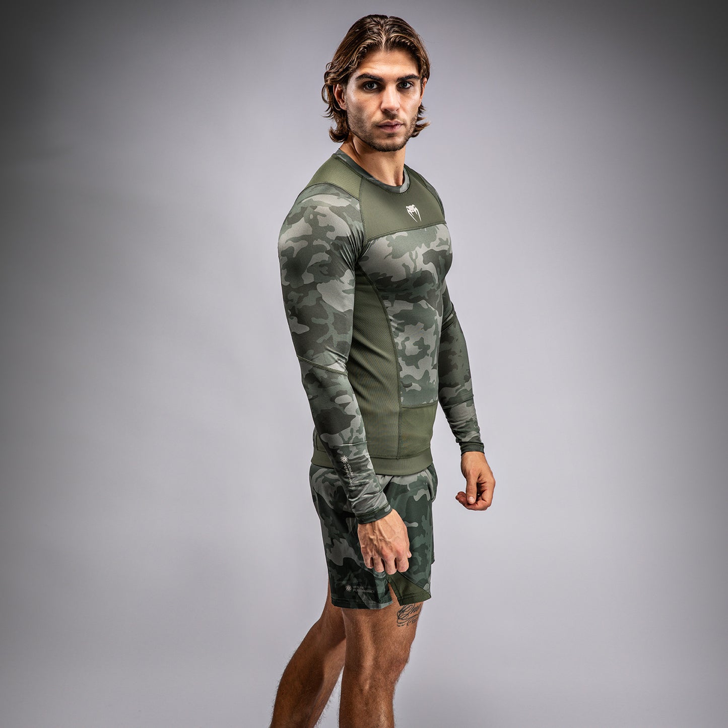 Venum G-Fit Air 남성용 긴팔 래쉬가드 – 아미 카모