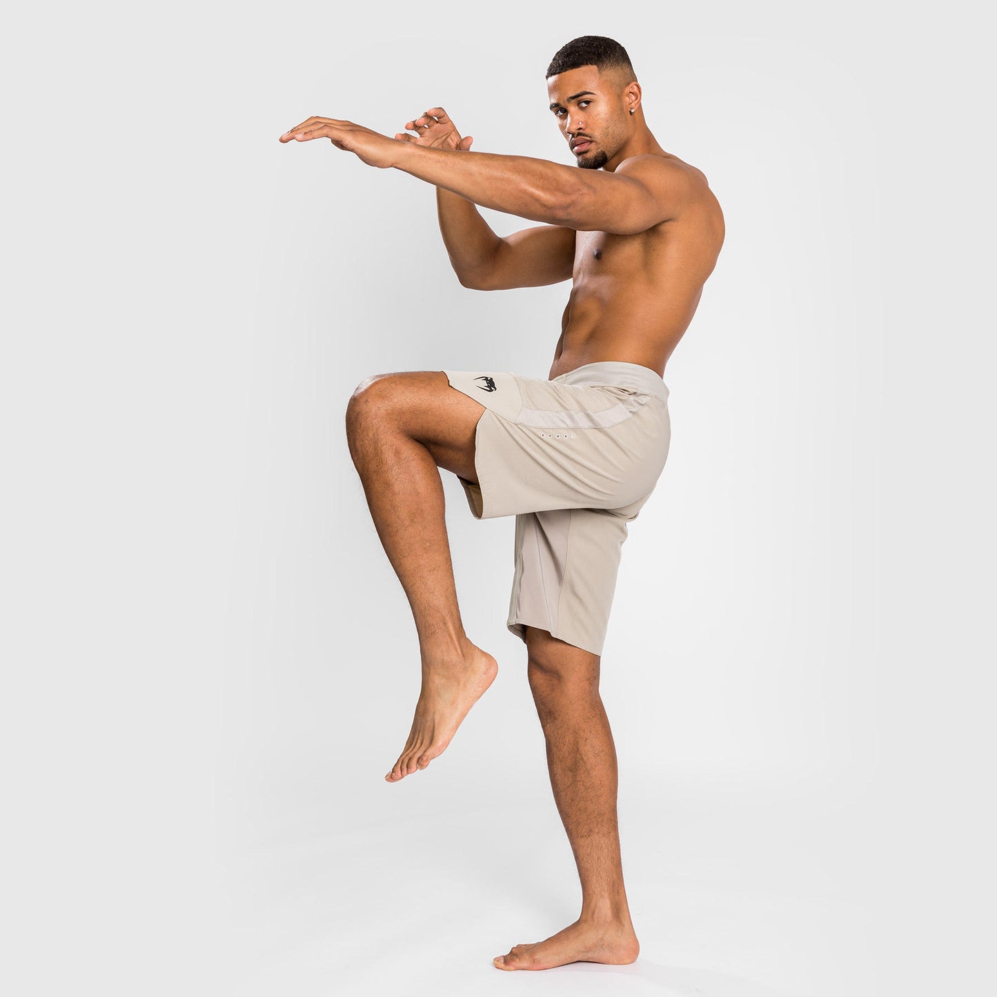 Venum G-Fit Air 파이트 쇼츠 – 샌드