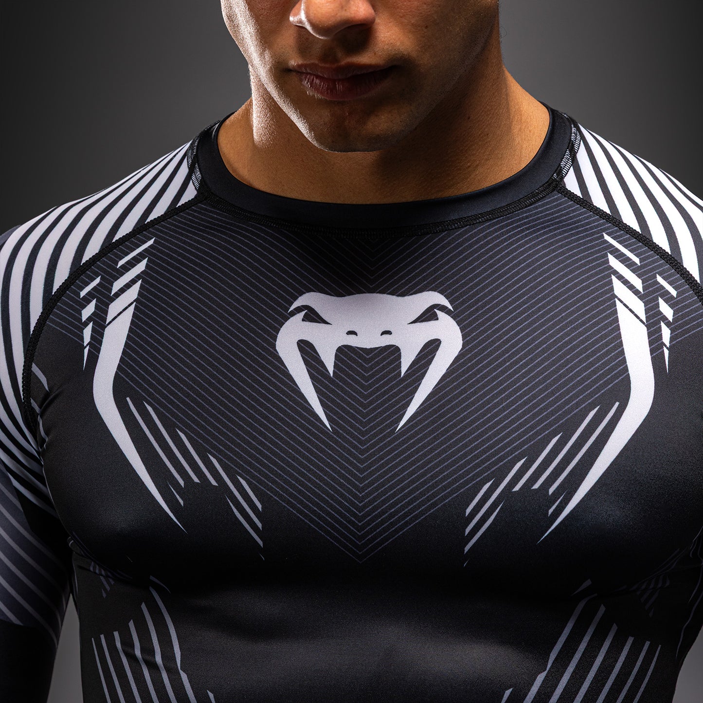 NO-GI 6.0 긴팔 래쉬가드 – 블랙/화이트
