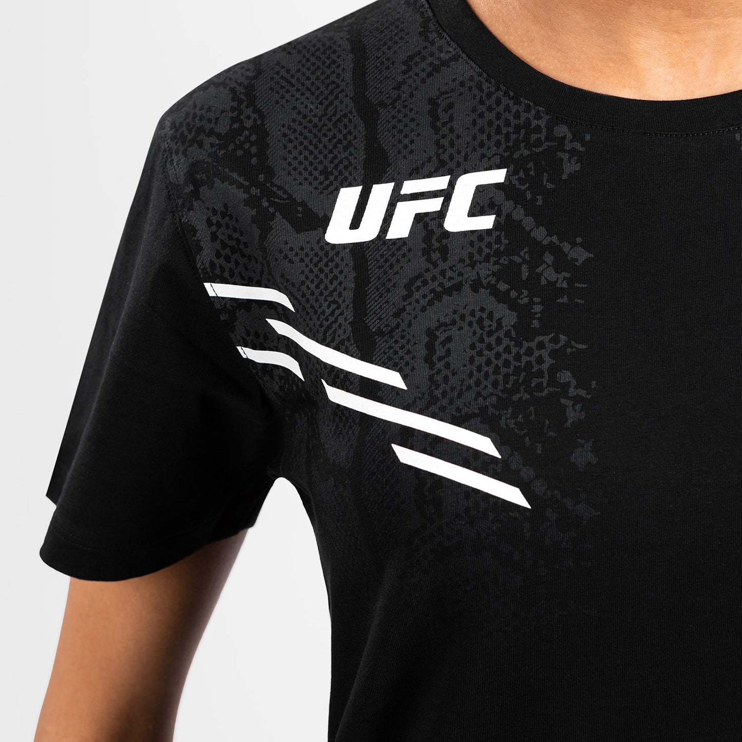 UFC Adrenaline by Venum Replica 여성용 반팔 티셔츠 – 블랙