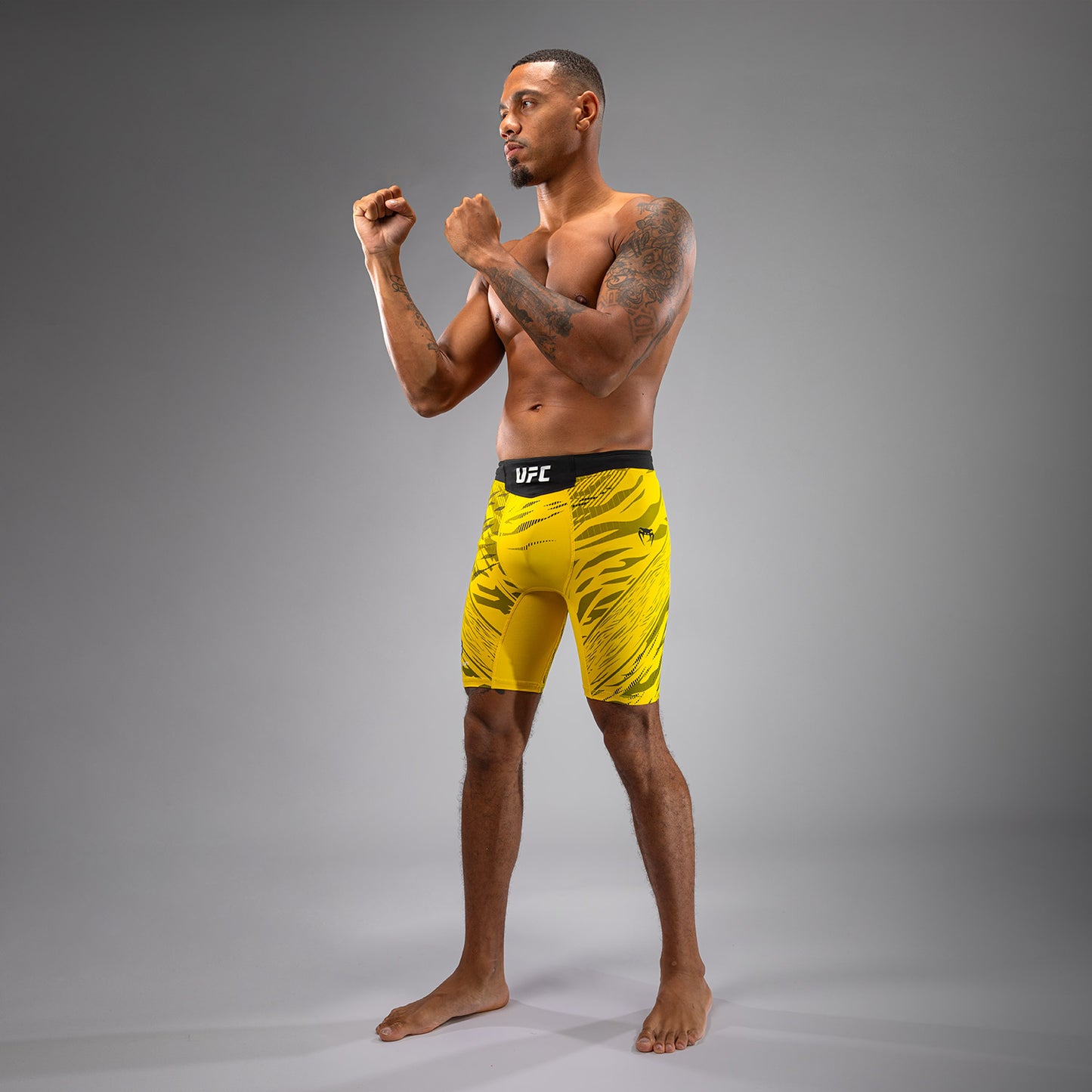 UFC Fusion by Venum Authentic Fight Night 남성용 발리 투도 쇼츠 – 옐로우