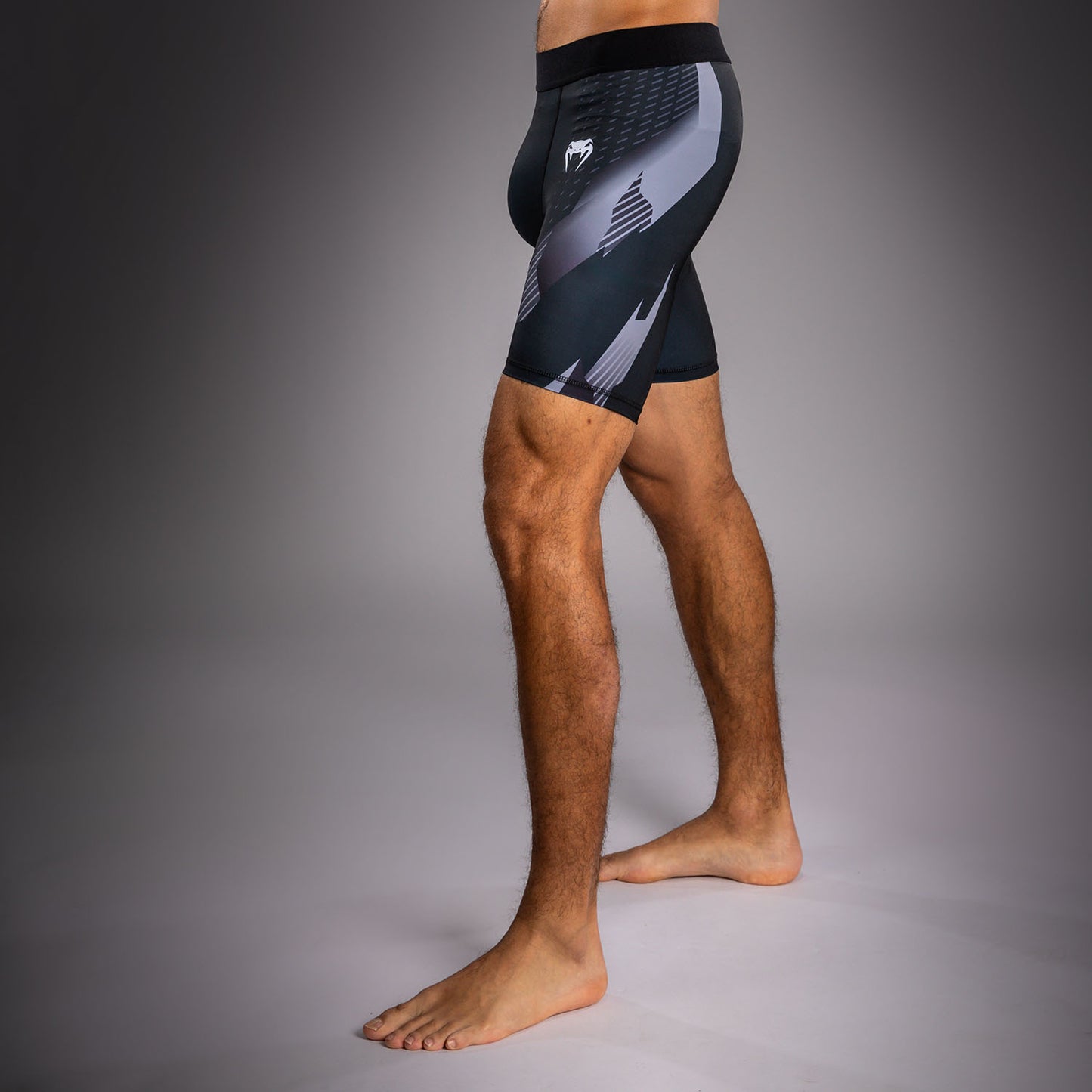 NO-GI 6.0 발리 투도 쇼츠 – 블랙/화이트