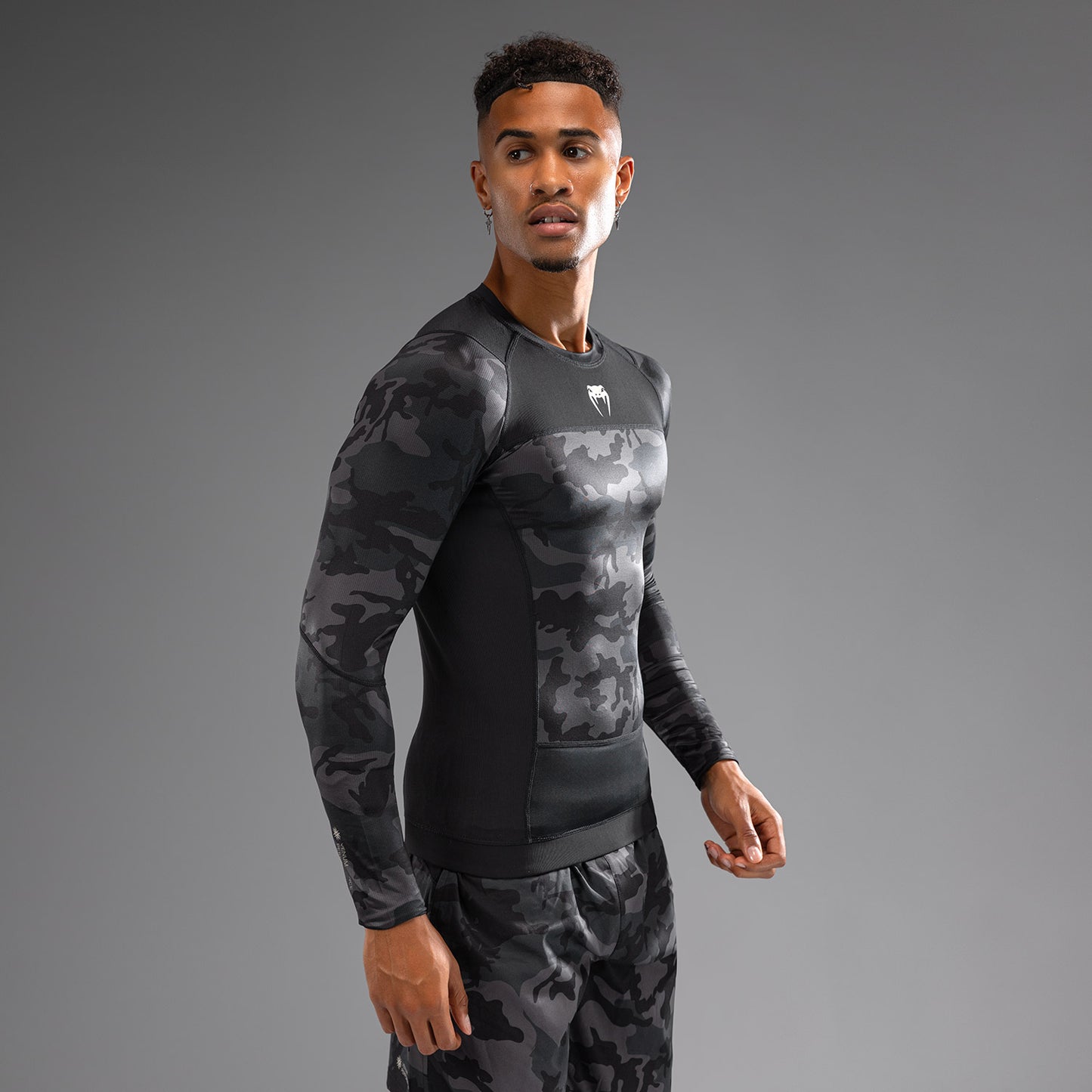 Venum G-Fit Air 남성용 긴팔 래쉬가드 – 디지털 어반 카모