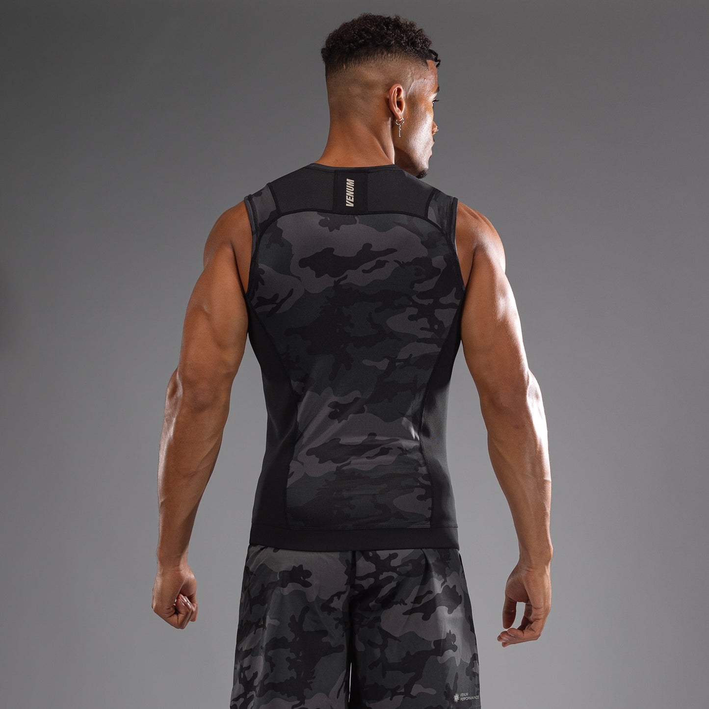 Venum G-Fit Air 남성용 민소매 래쉬가드 – 디지털 어반 카모