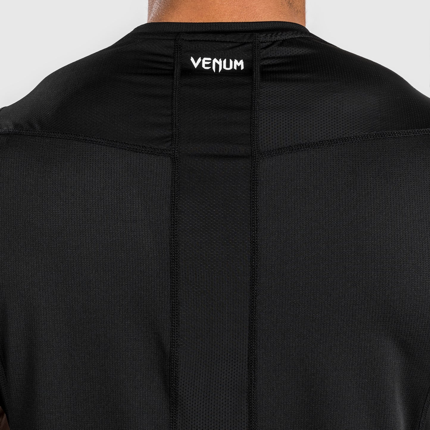 Venum Attack Dry-Tech 티셔츠 - 블랙