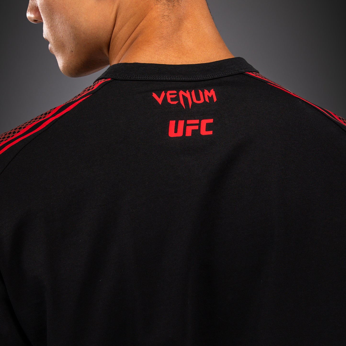 Venum UFC Unity by Venum Authentic Fight Week 남성 긴팔 티셔츠 - 블랙