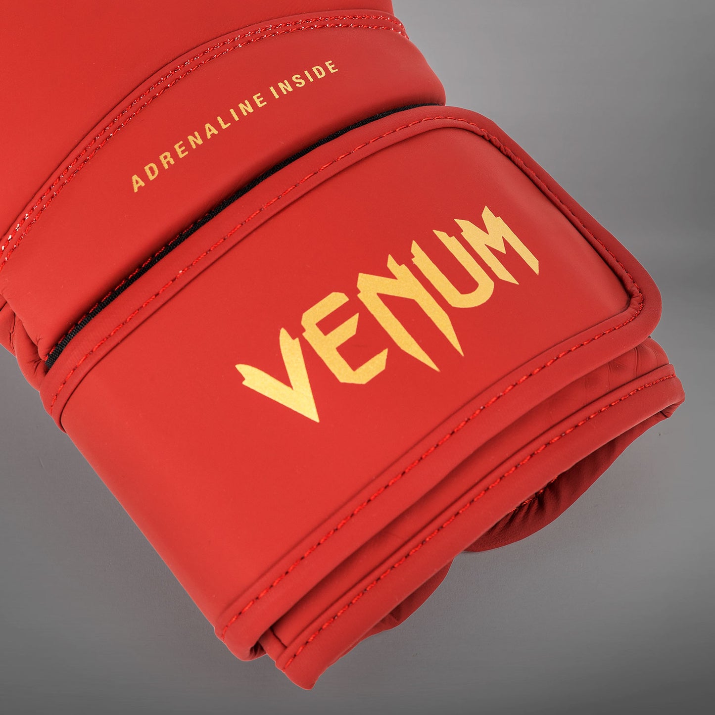 Venum Contender 1.5 복싱 글러브 – 체리 레드