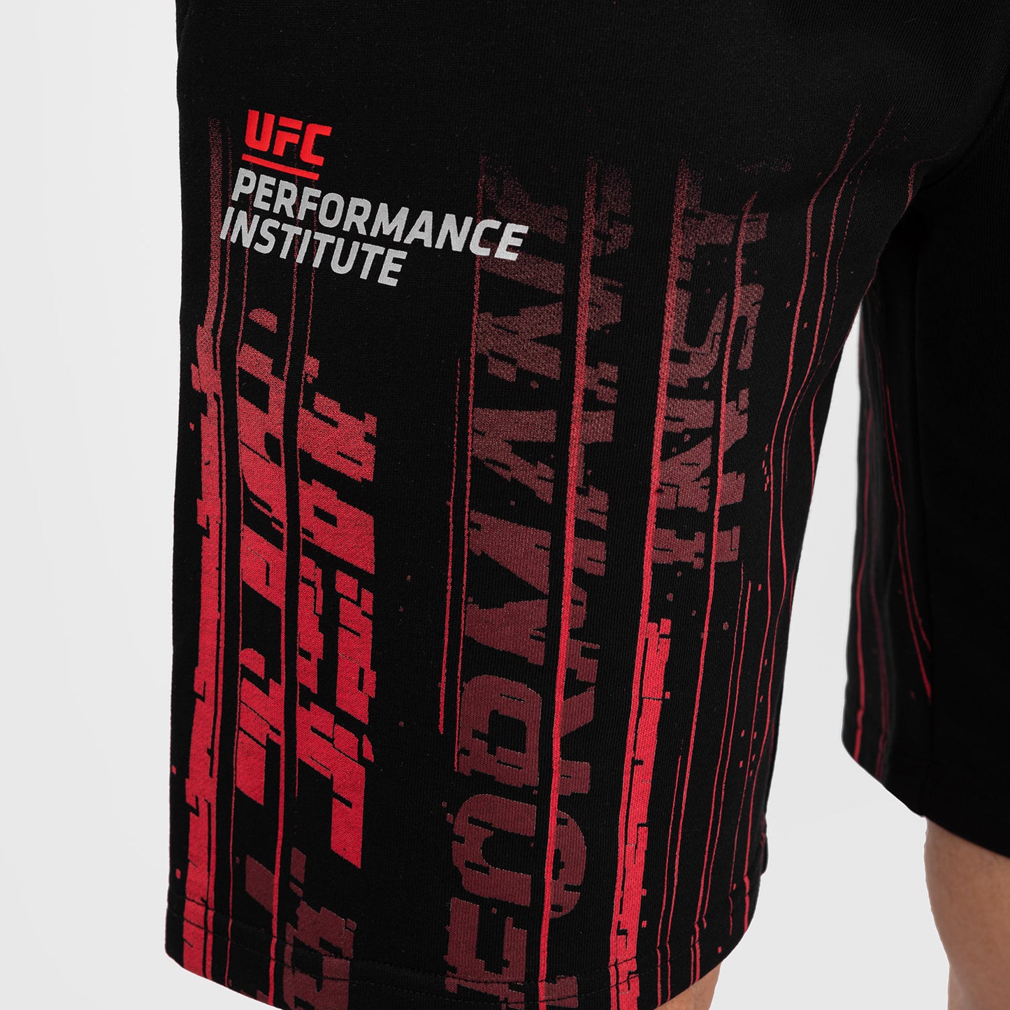 UFC Venum Performance Institute 2.0 남성용 코튼 쇼츠 – 블랙/레드