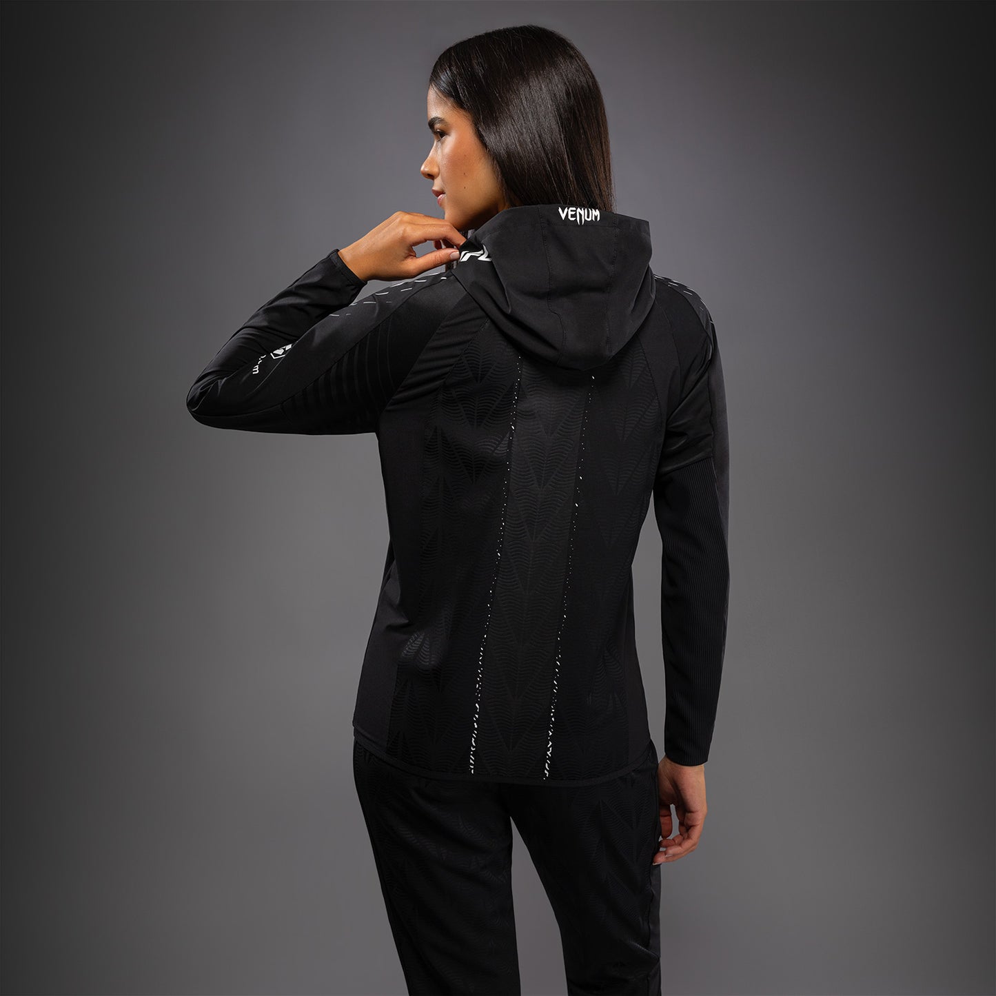 Women's UFC Zenith by Venum Black 오센틱 파이트 나이트 워크아웃 후디