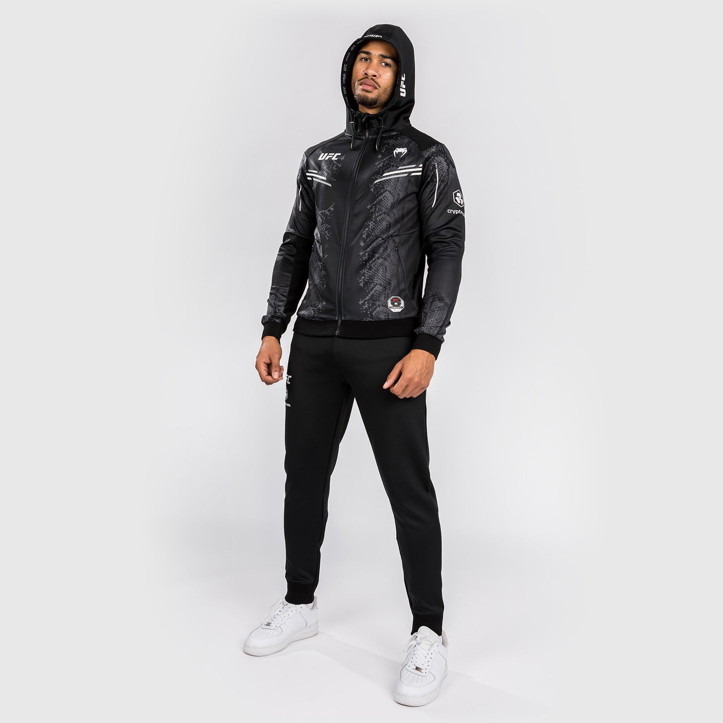 UFC Adrenaline by Venum Authentic Fight Night 남성용 워크아웃 후디 – 블랙