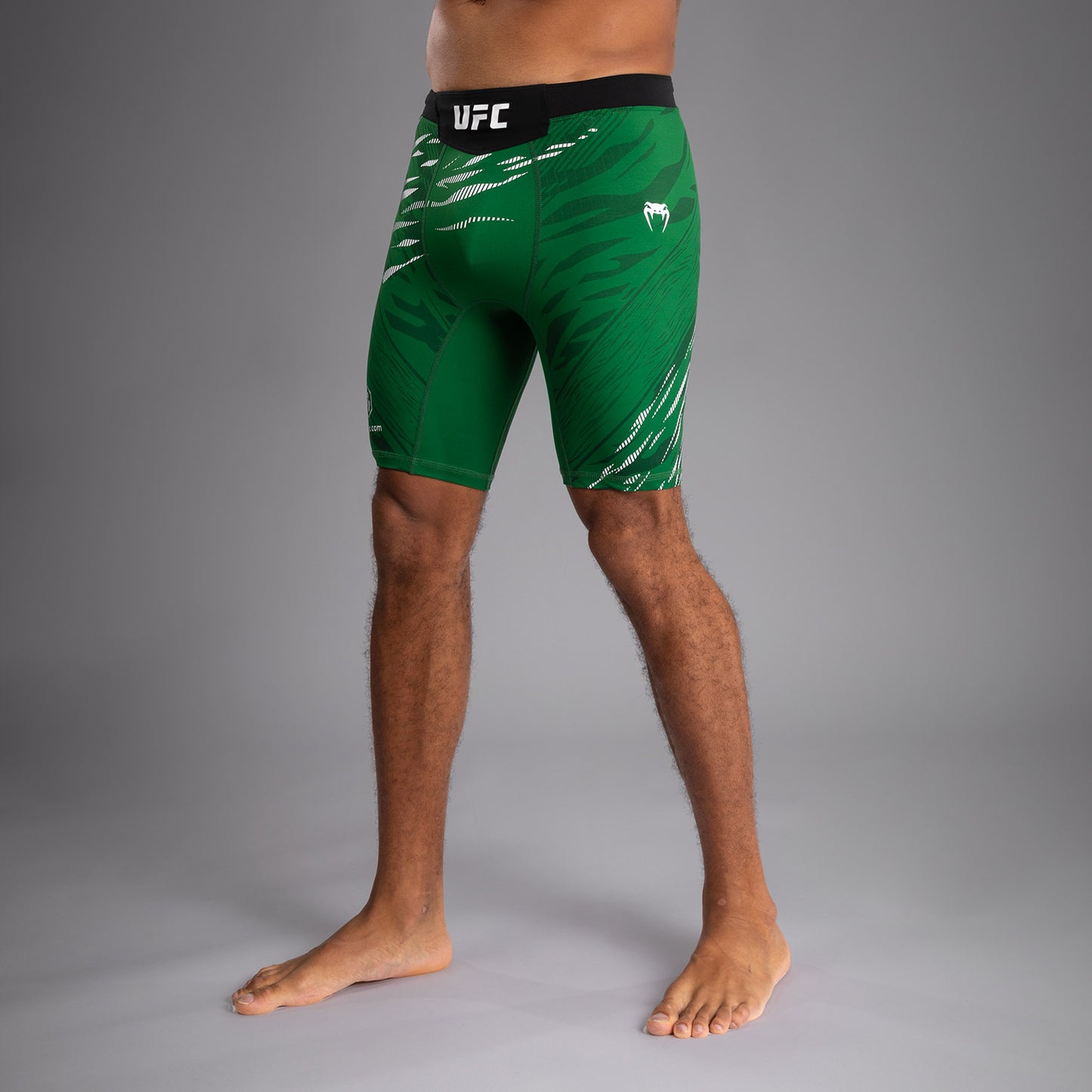 UFC Fusion by Venum 남성용 발리 투도 쇼츠 – 그린