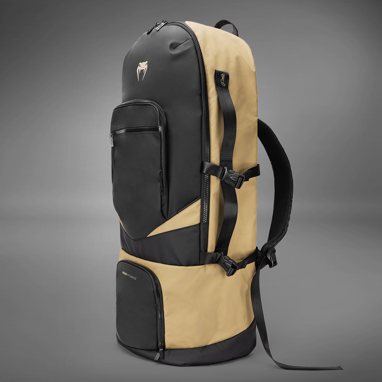 Venum Evo 2 Xtrem 백팩 (50-63L) – 블랙/샌드