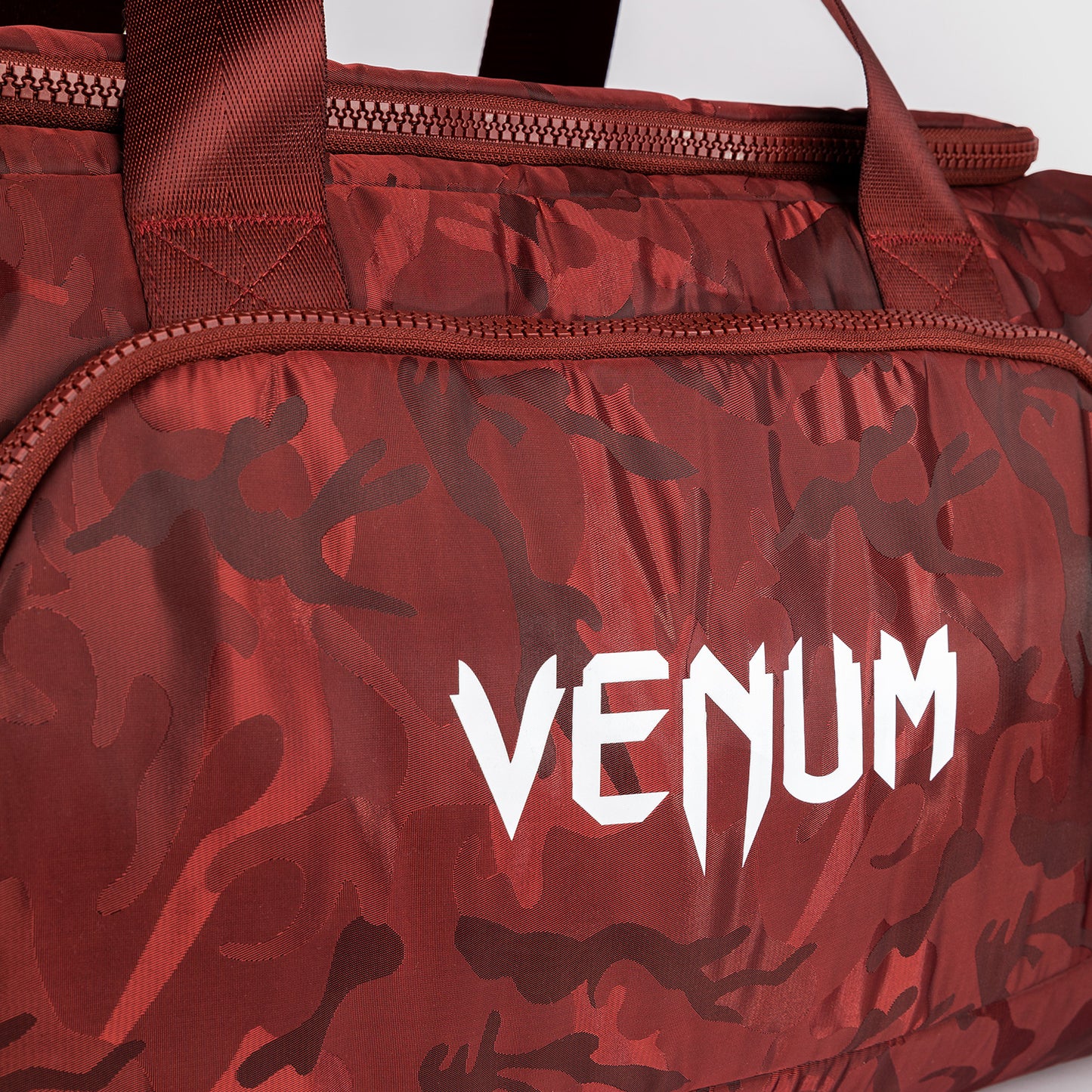 Venum Trainer Lite 스포츠백 (48L) – 카모/버건디