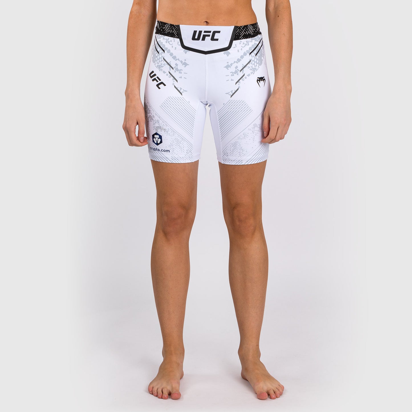 UFC Adrenaline by Venum 여성용 발리 투도 쇼츠 – 롱 핏 – 화이트