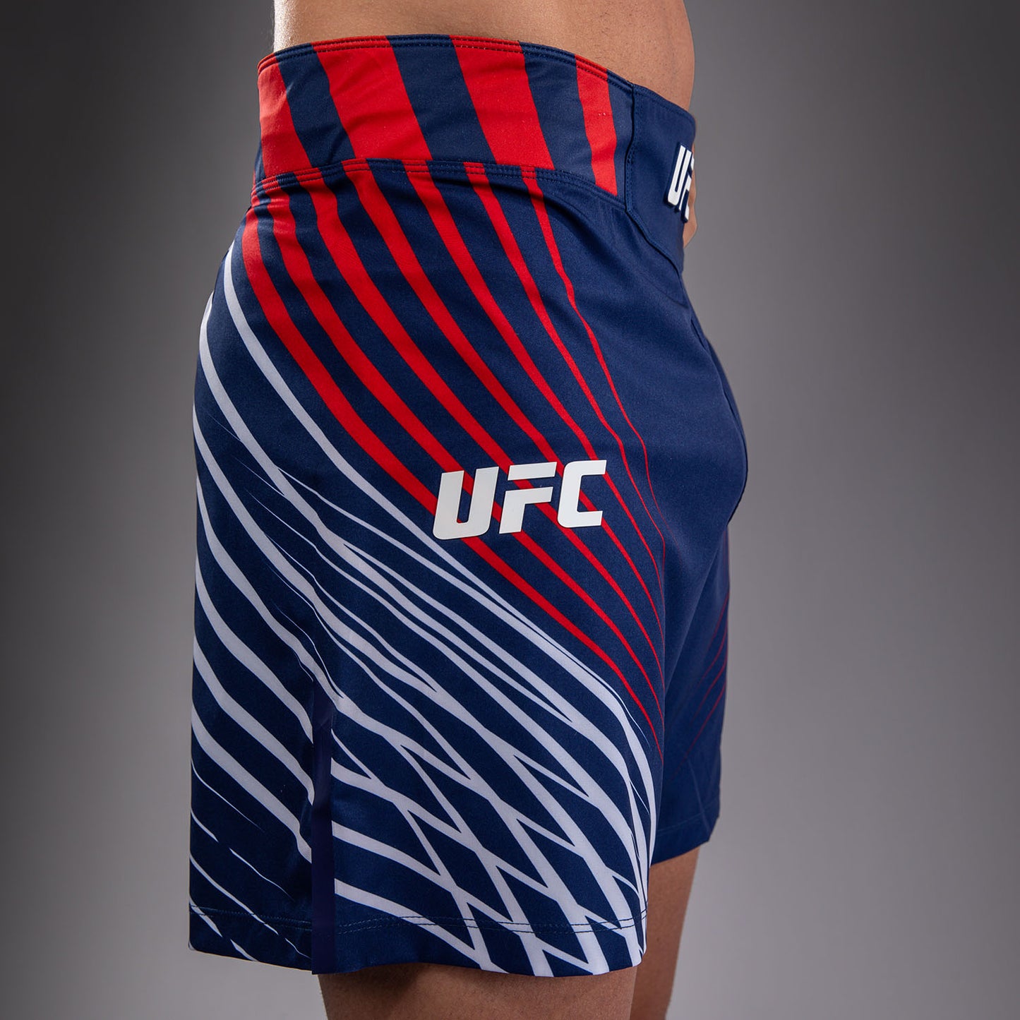 Official UFC Freedom 250 by Venum 남성용 Authentic Fight Night 파이트 쇼츠 쇼트 핏 - 블루