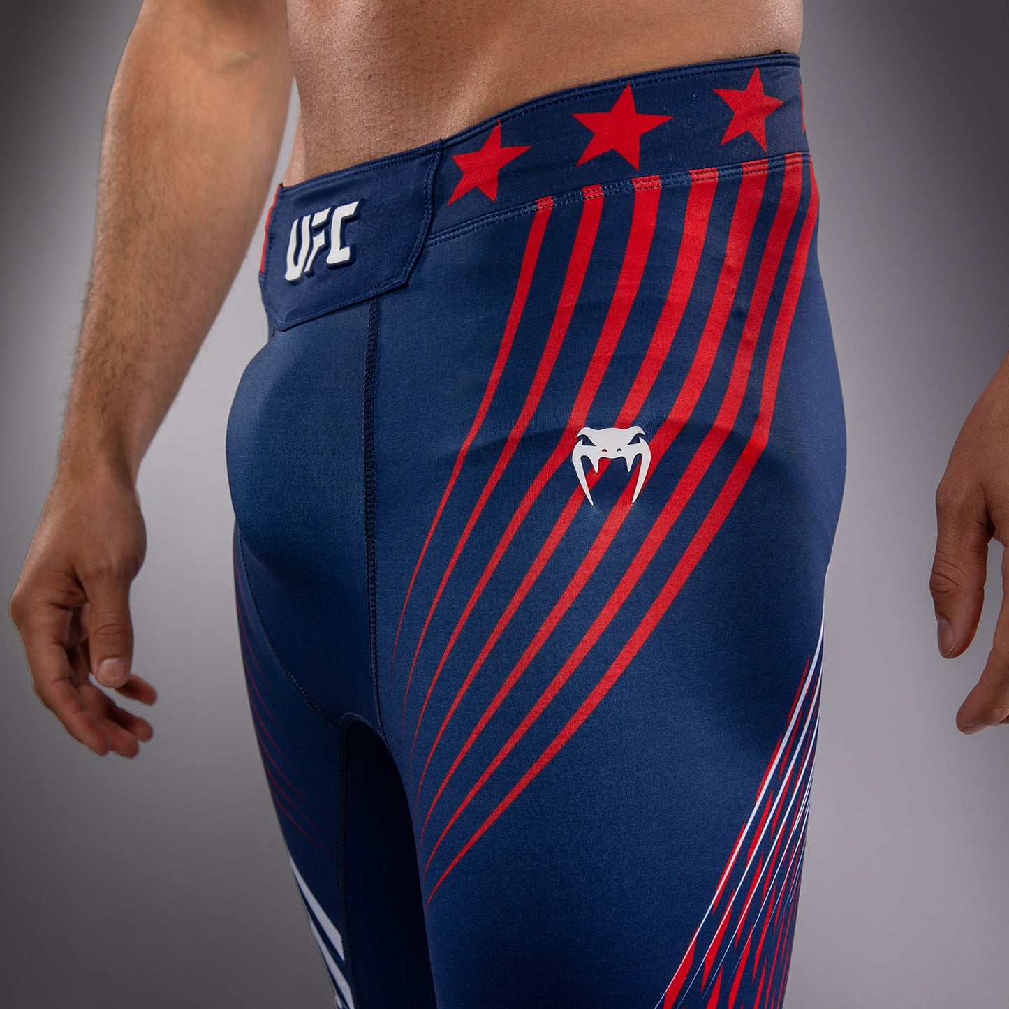 Official UFC Freedom 250 by Venum 남성용 Authentic Fight Night 발리 투도 쇼츠 - 블루