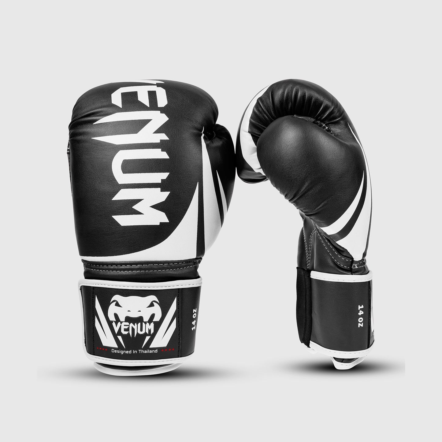 Venum Challenger 2.0 복싱 글러브 – 블랙/화이트