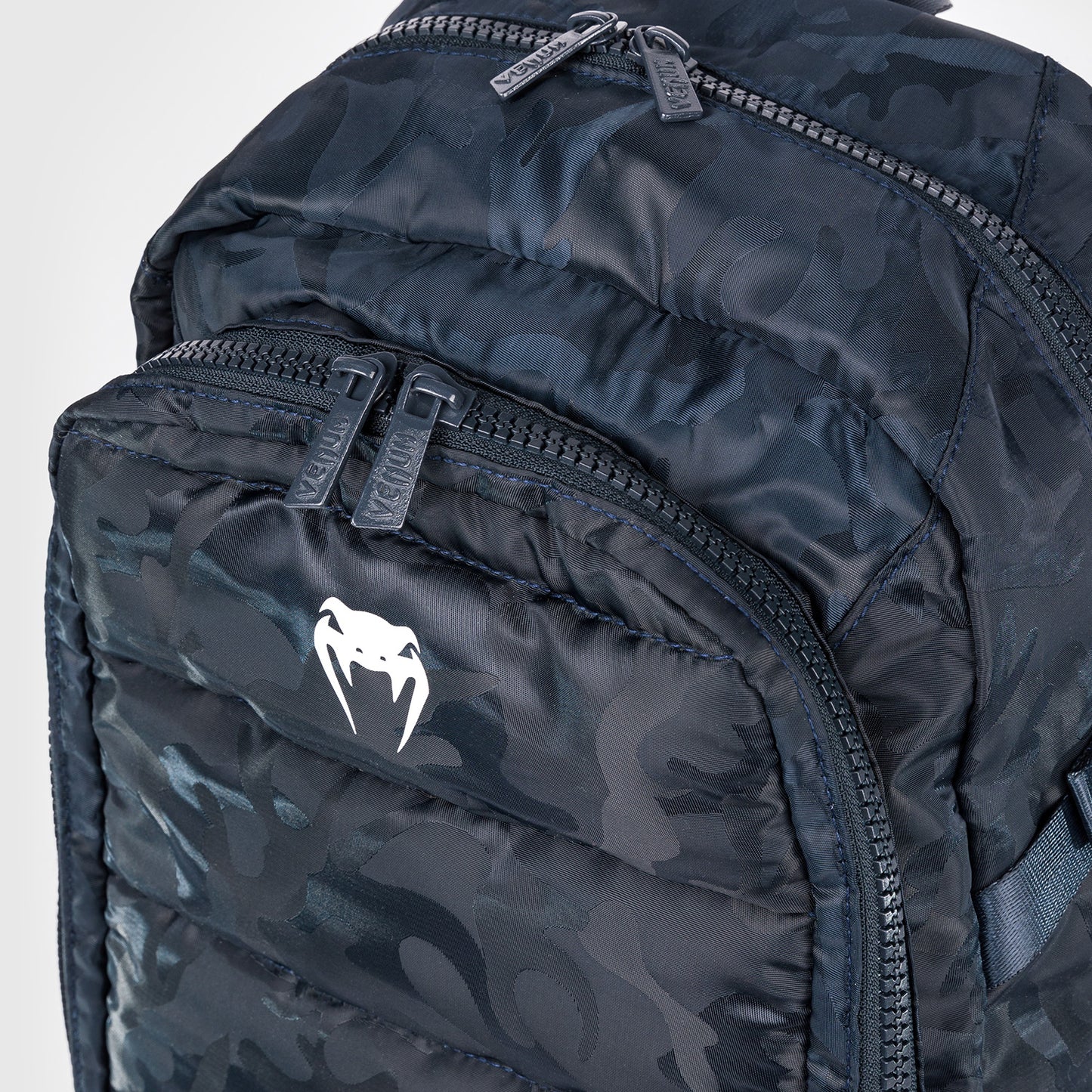 Venum Challenger Pro 백팩 (20-25L) – 카모/블루