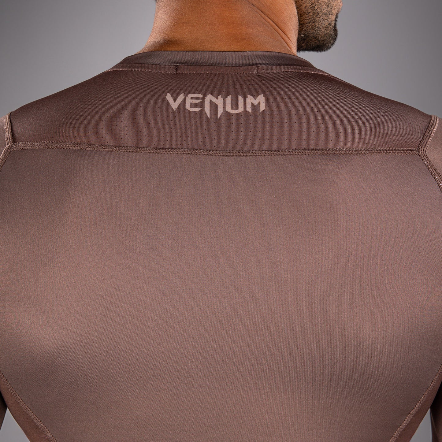 Venum No Gi 래쉬가드 – 초콜릿 브라운