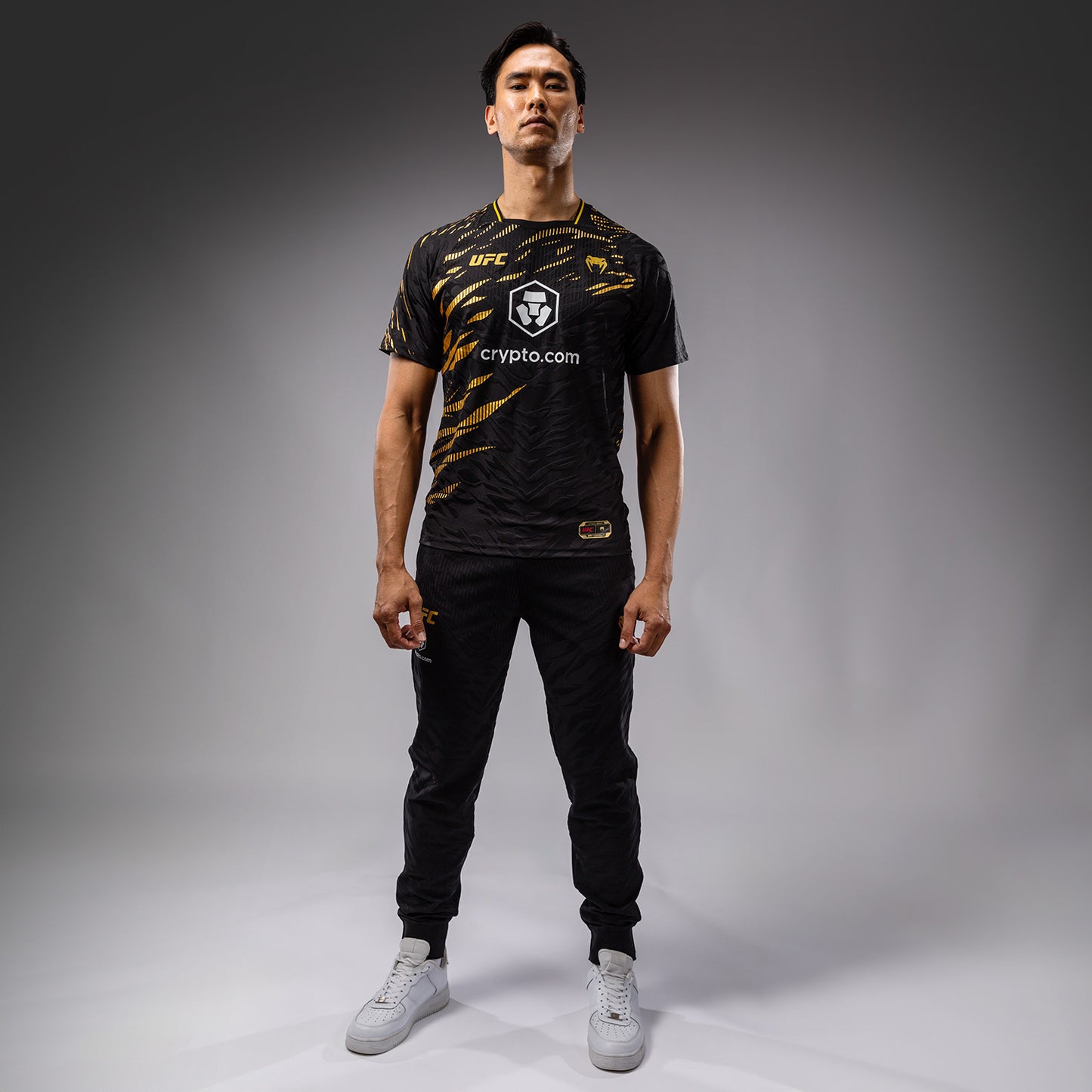 UFC Fusion by Venum Authentic Fight Night 남성용 워크아웃 저지 – 챔피언
