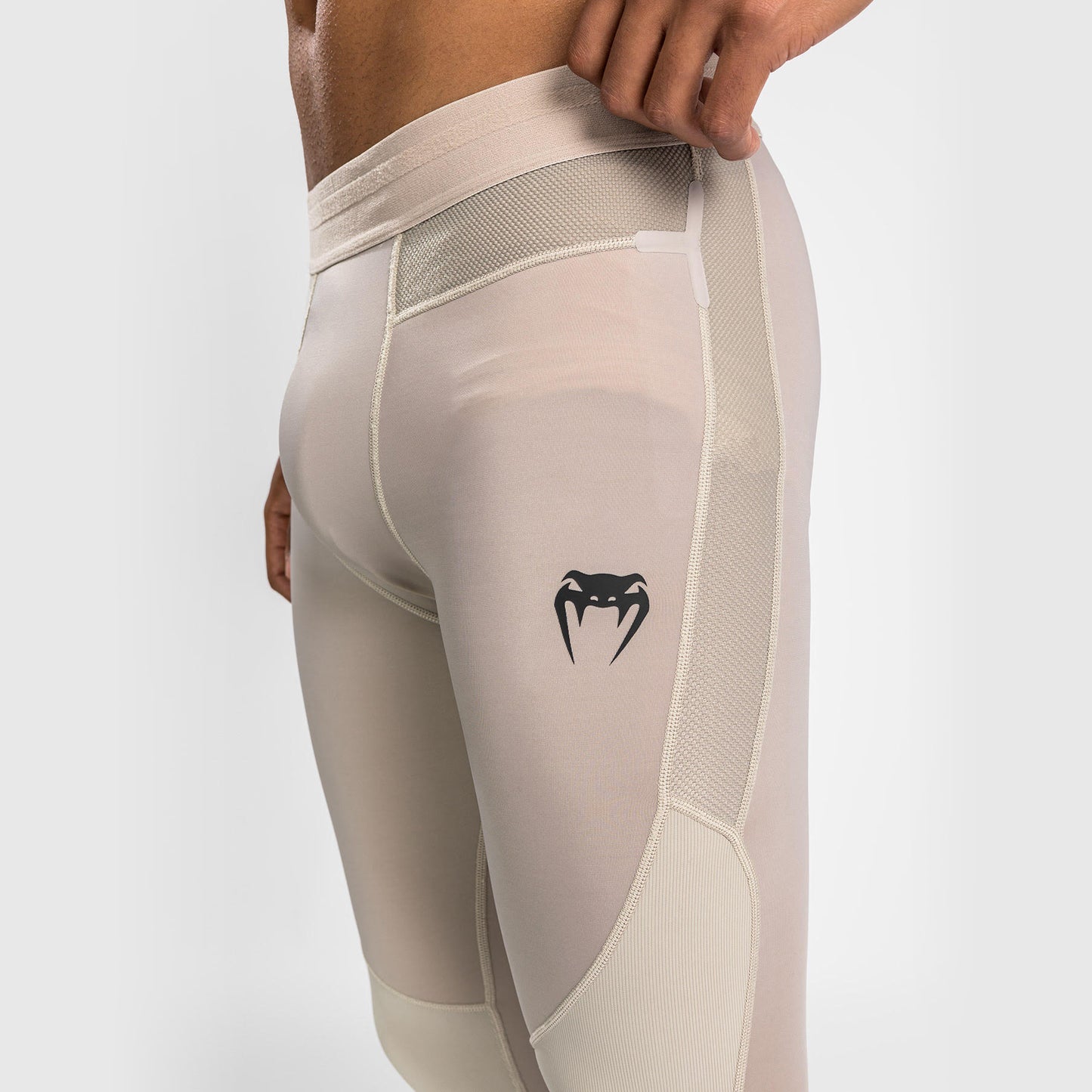 Venum G-Fit 에어 스패츠 – 샌드
