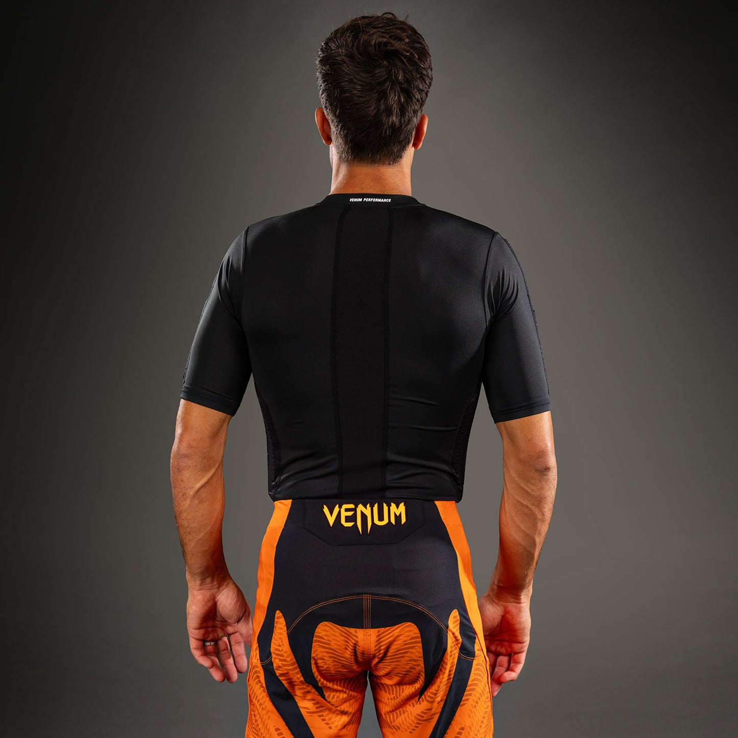 Venum MX Basics 프로텍션 티셔츠 - 블랙/화이트