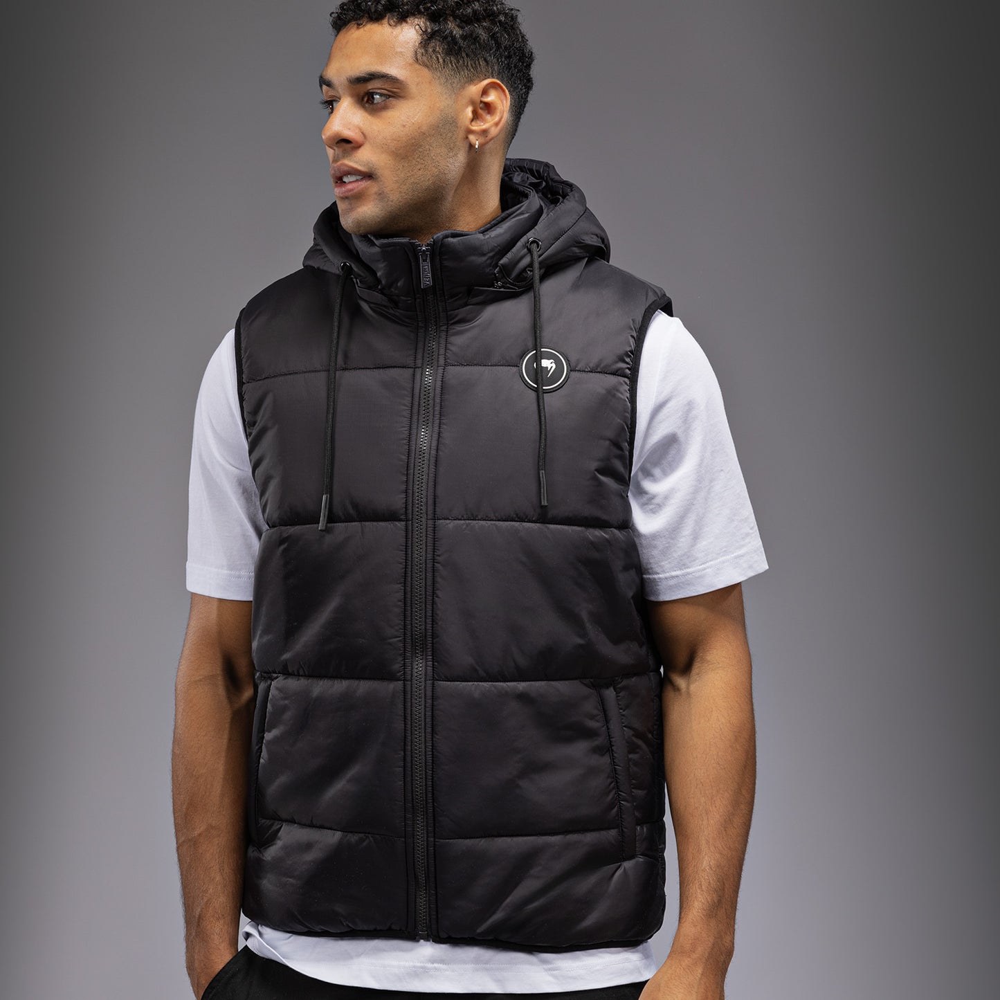 Venum Urban Guard 다운 베스트 – 블랙