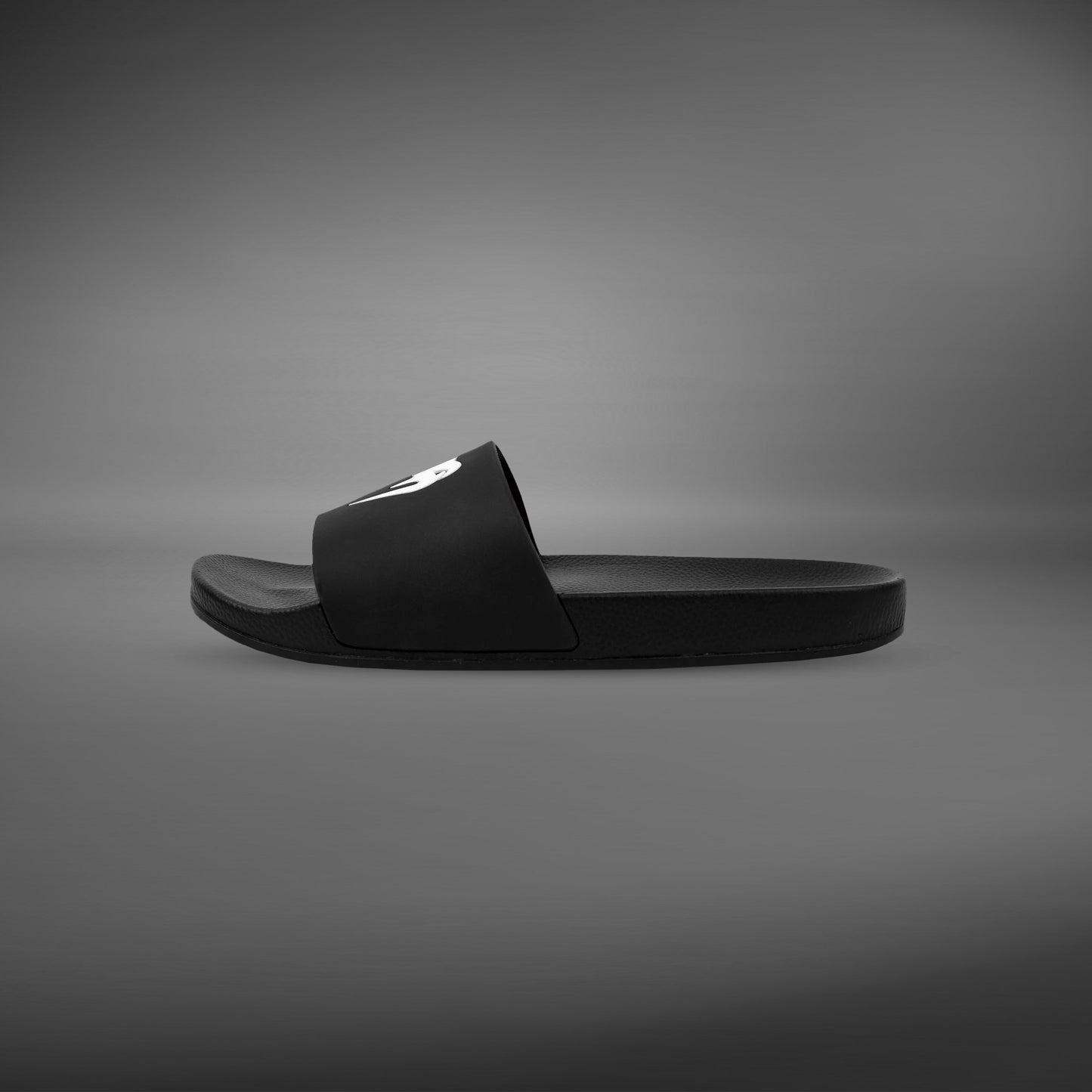 Venum Classic 슬라이드 – 블랙/화이트